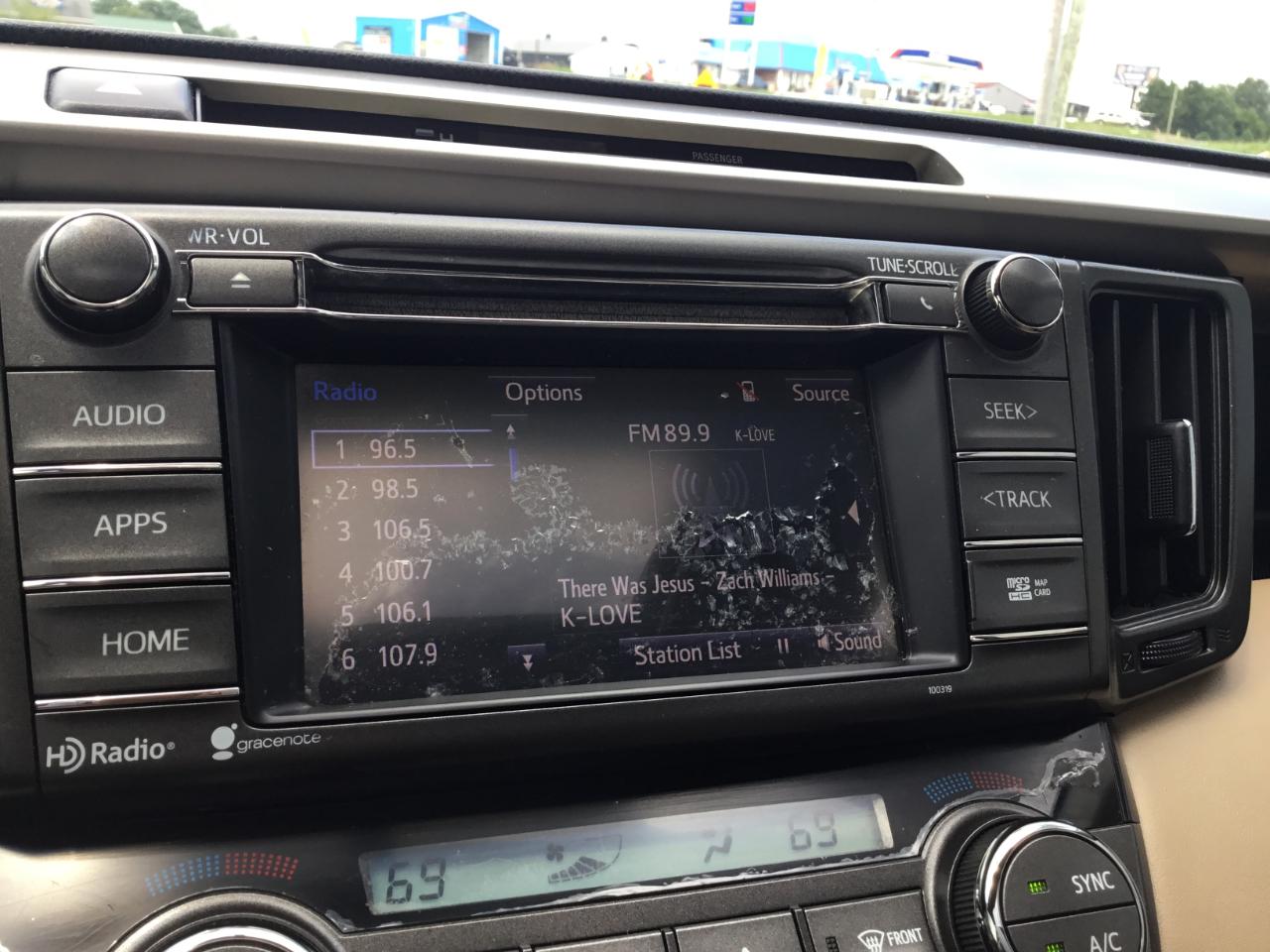 Toyota RAV4 XLE AWD 2015
