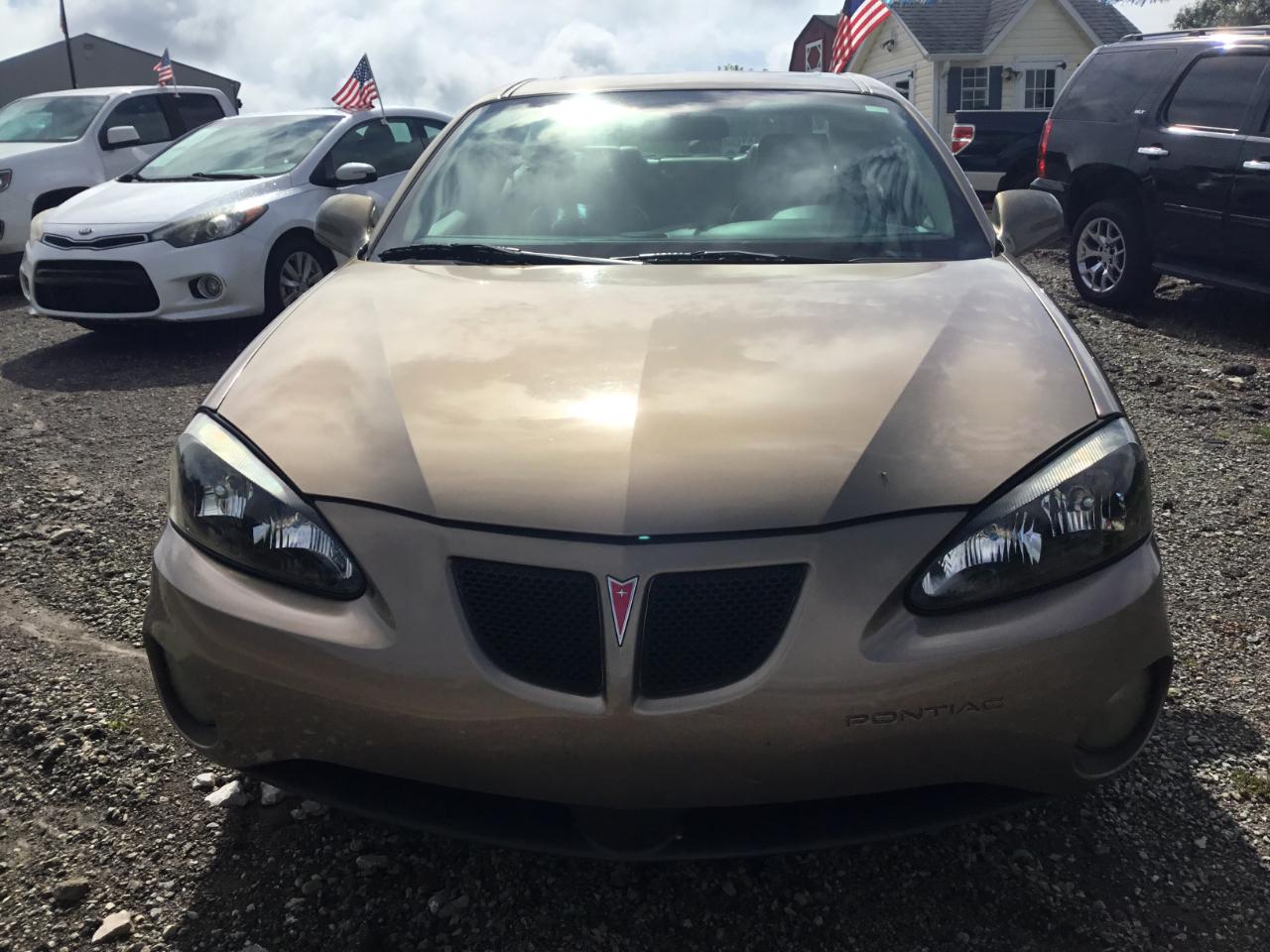 Pontiac Grand Prix Sedan 2007
