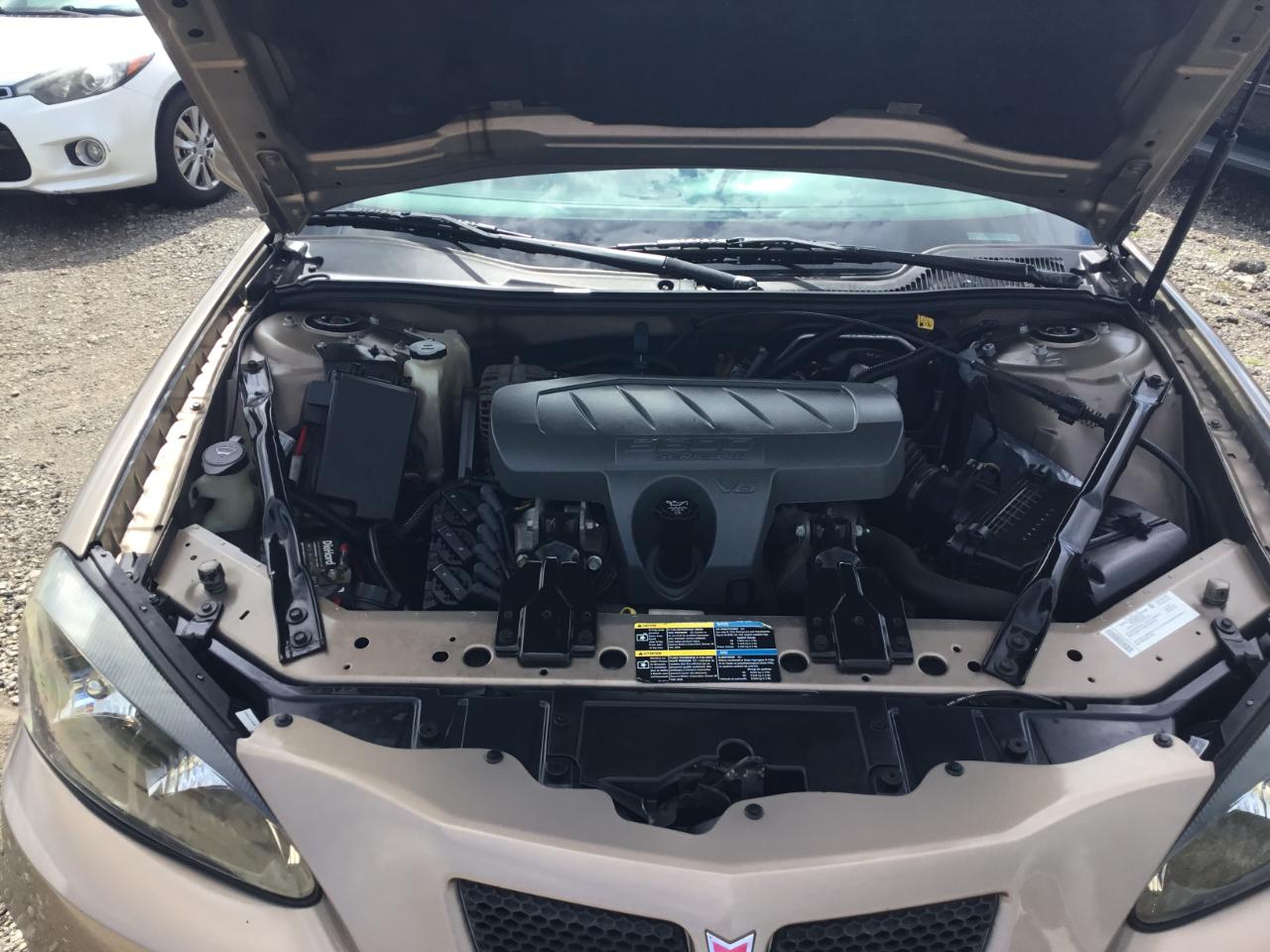 Pontiac Grand Prix Sedan 2007