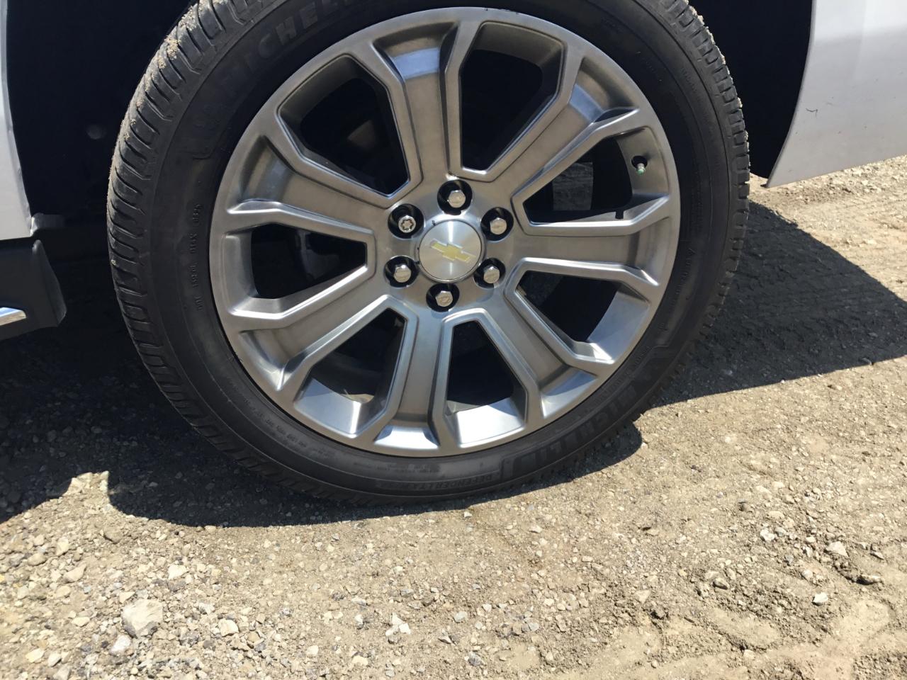 Chevrolet Suburban Premier 2WD 2018
