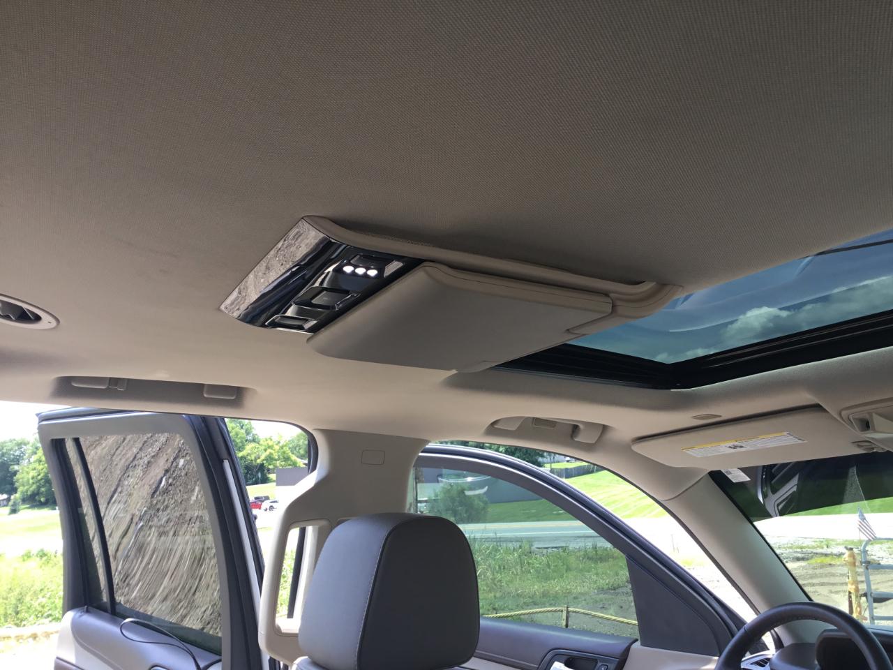 Chevrolet Suburban Premier 2WD 2018