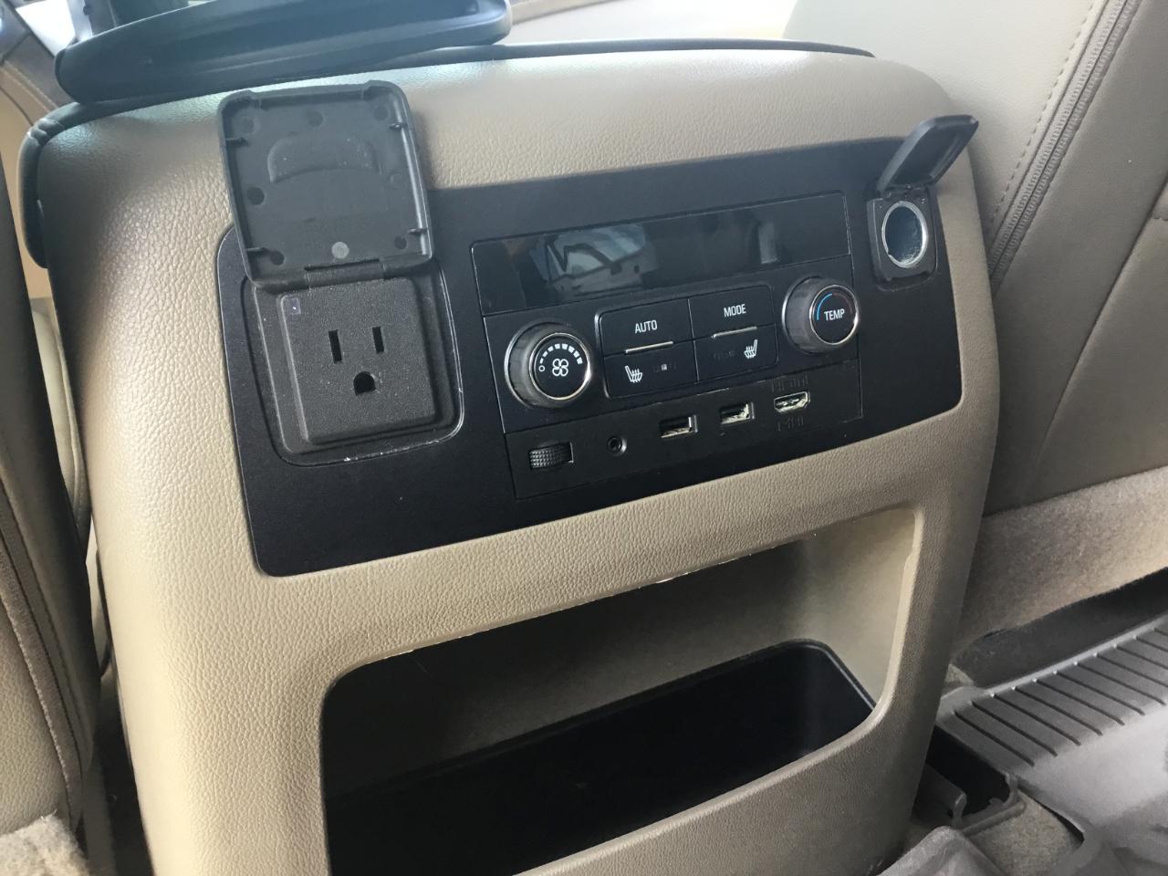 Chevrolet Suburban Premier 2WD 2018