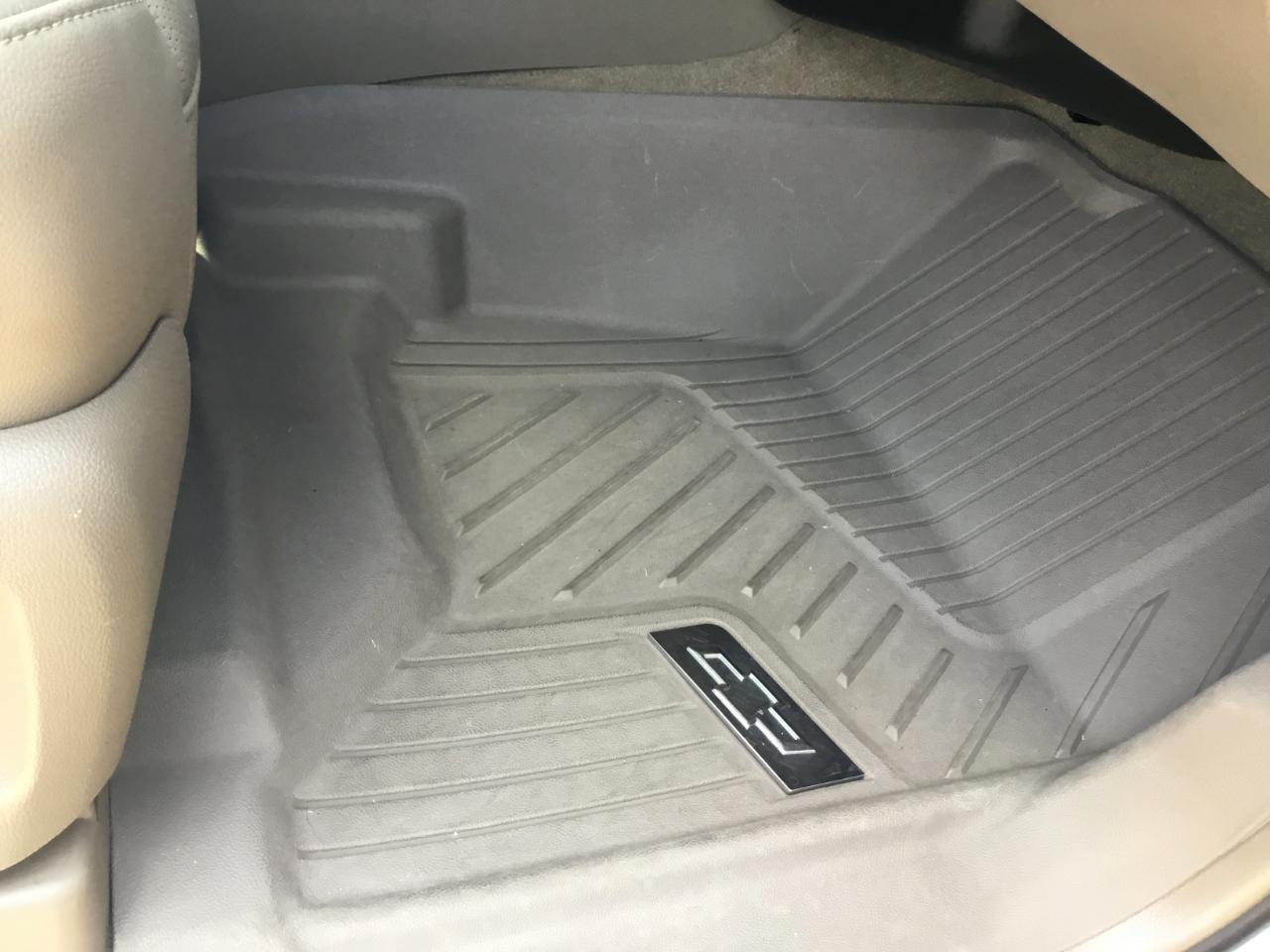 Chevrolet Suburban Premier 2WD 2018
