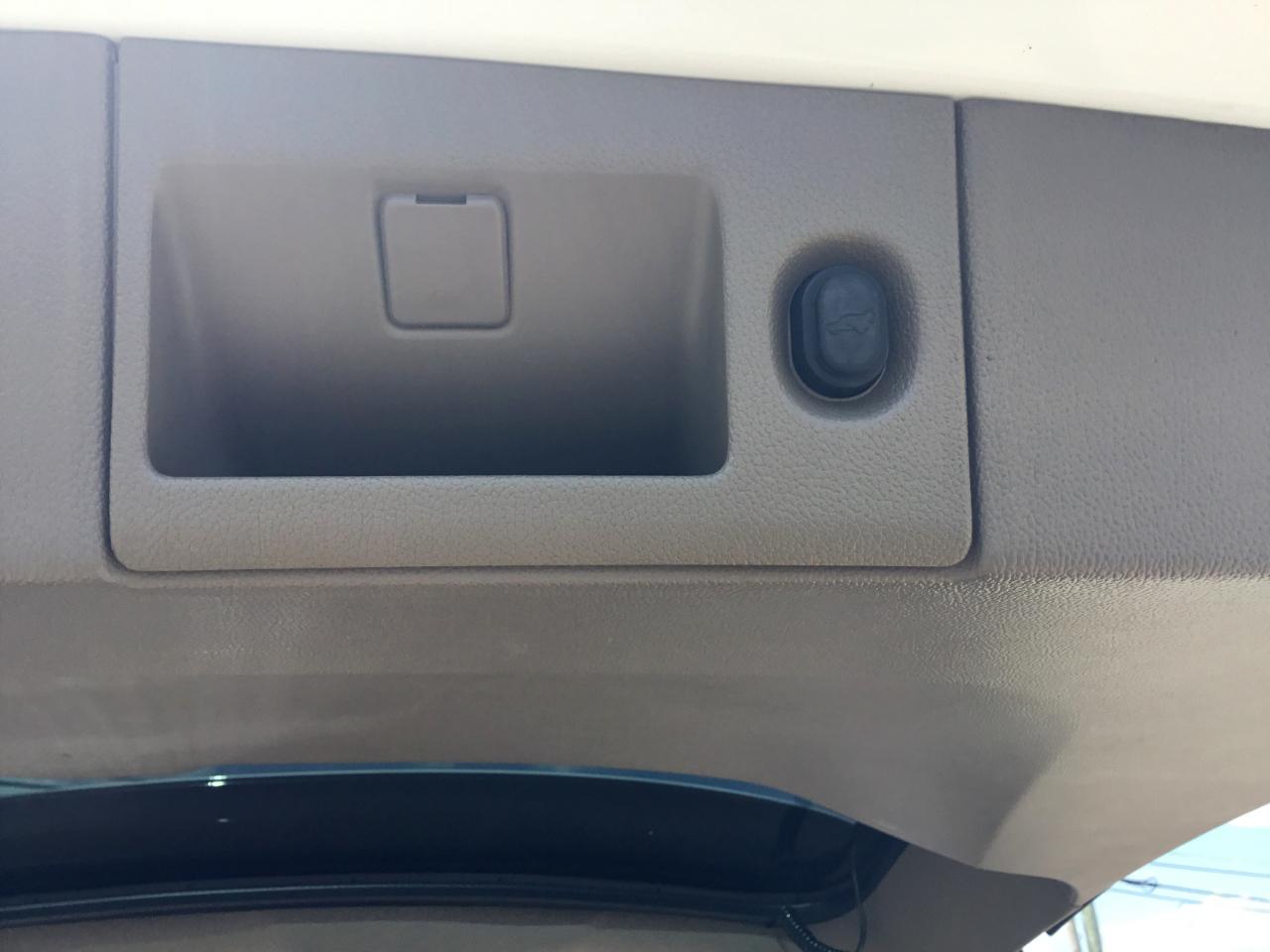 Chevrolet Suburban Premier 2WD 2018