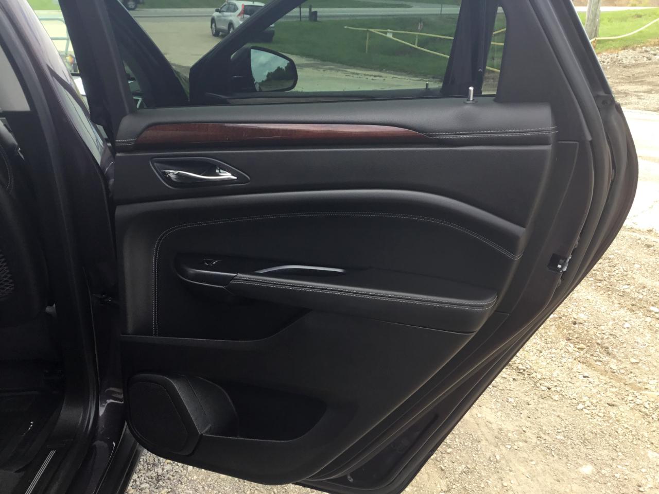 Cadillac SRX Luxury Collection FWD 2015