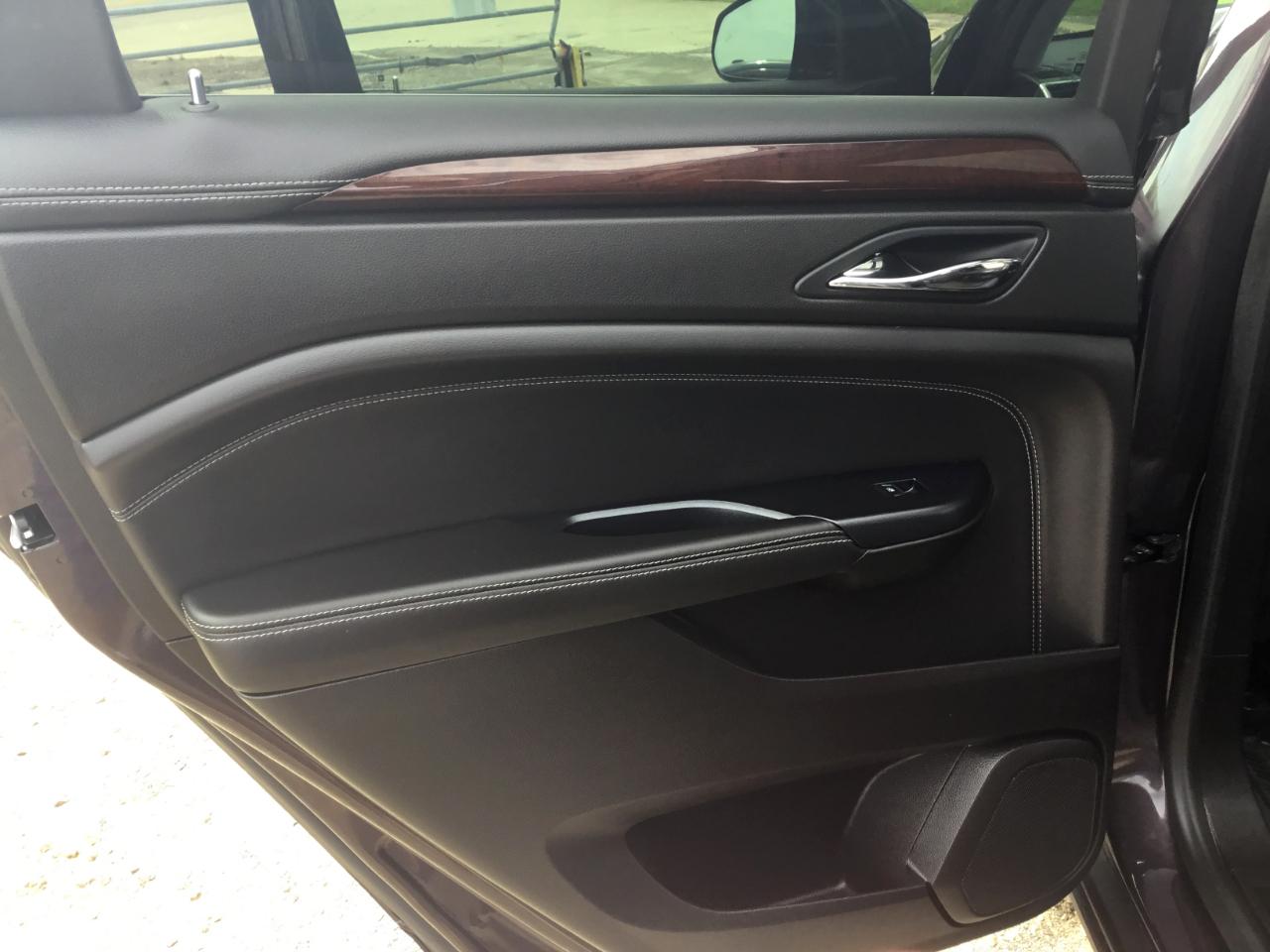 Cadillac SRX Luxury Collection FWD 2015