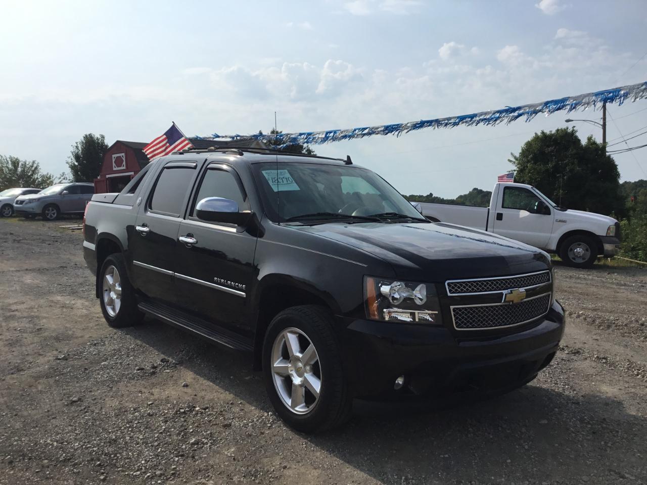 Chevrolet Avalanche LTZ 2WD 2013