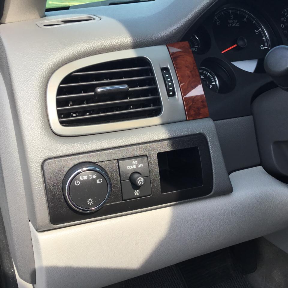 Chevrolet Avalanche LTZ 2WD 2013