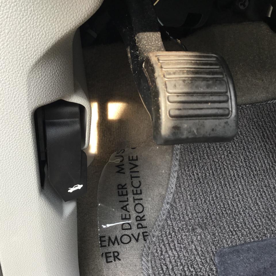 Chevrolet Avalanche LTZ 2WD 2013