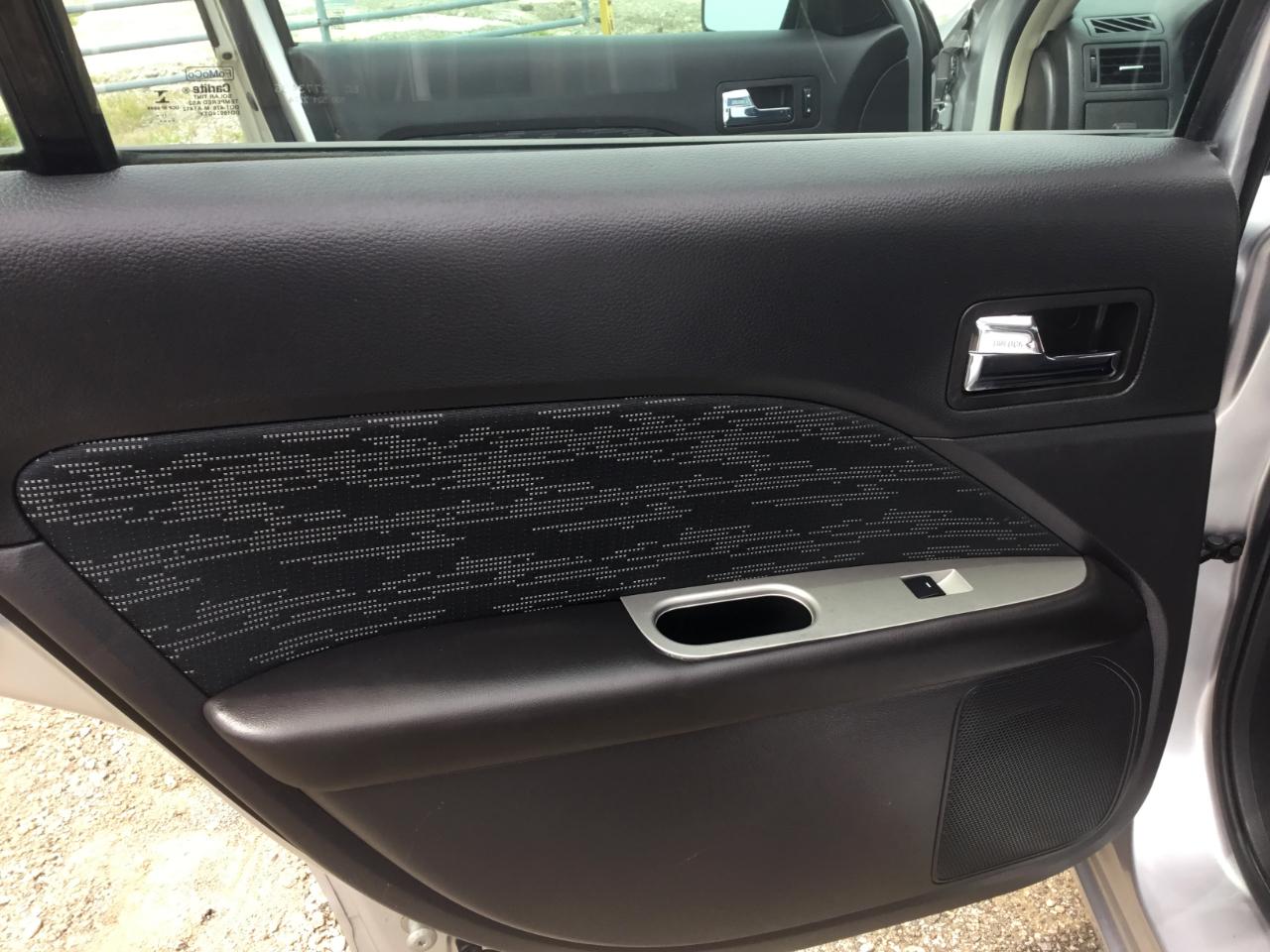 Ford Fusion SE 2012