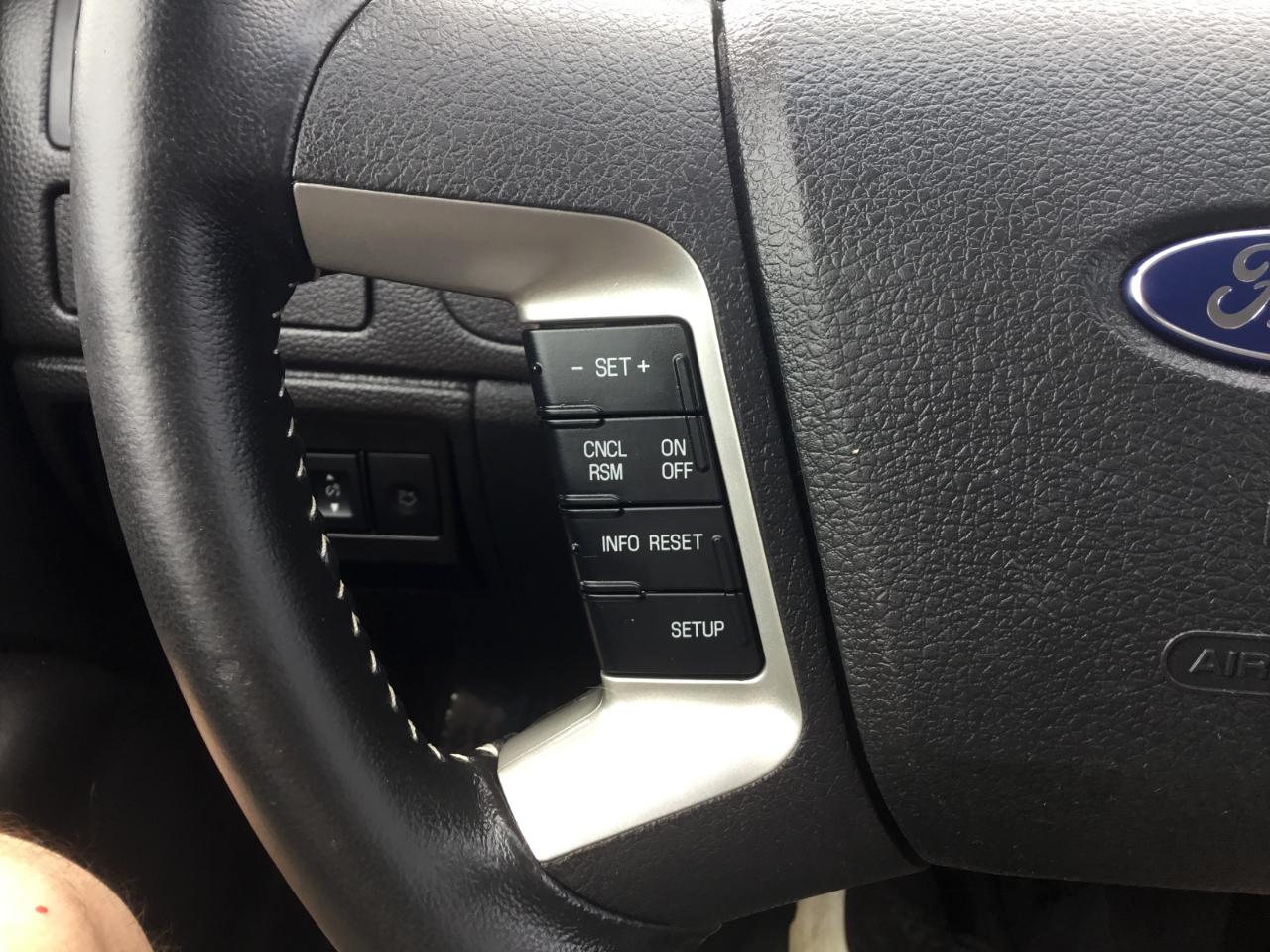 Ford Fusion SE 2012