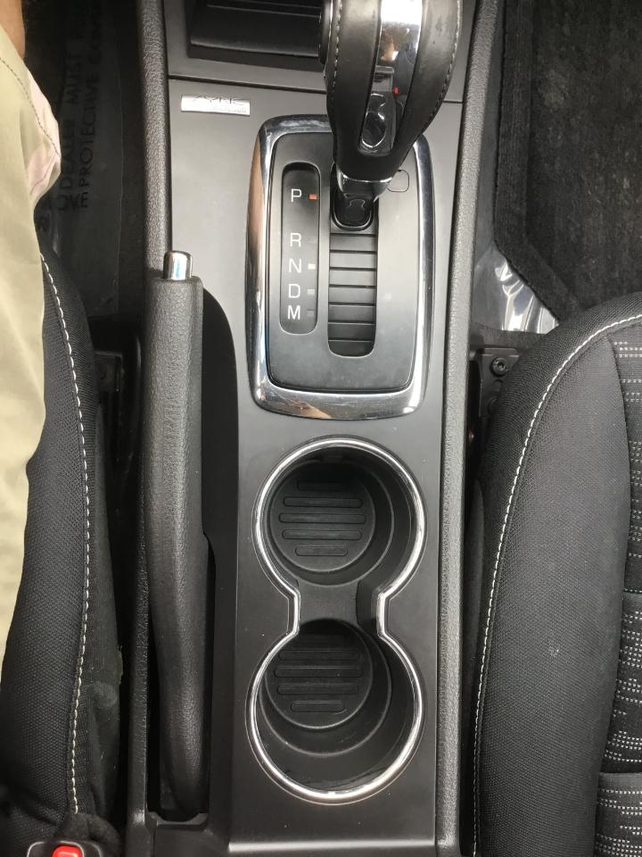 Ford Fusion SE 2012