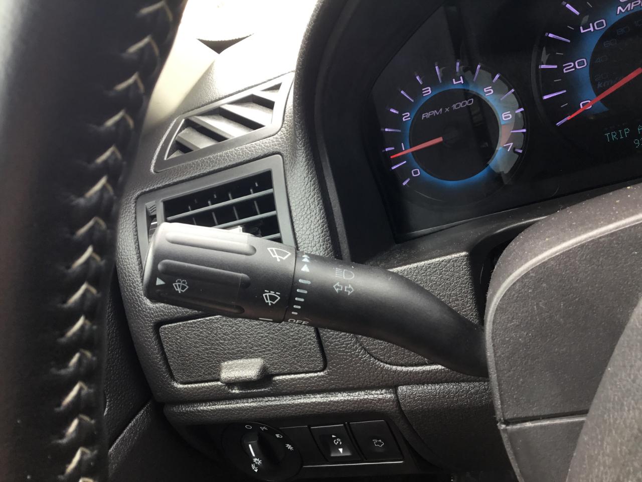 Ford Fusion SE 2012