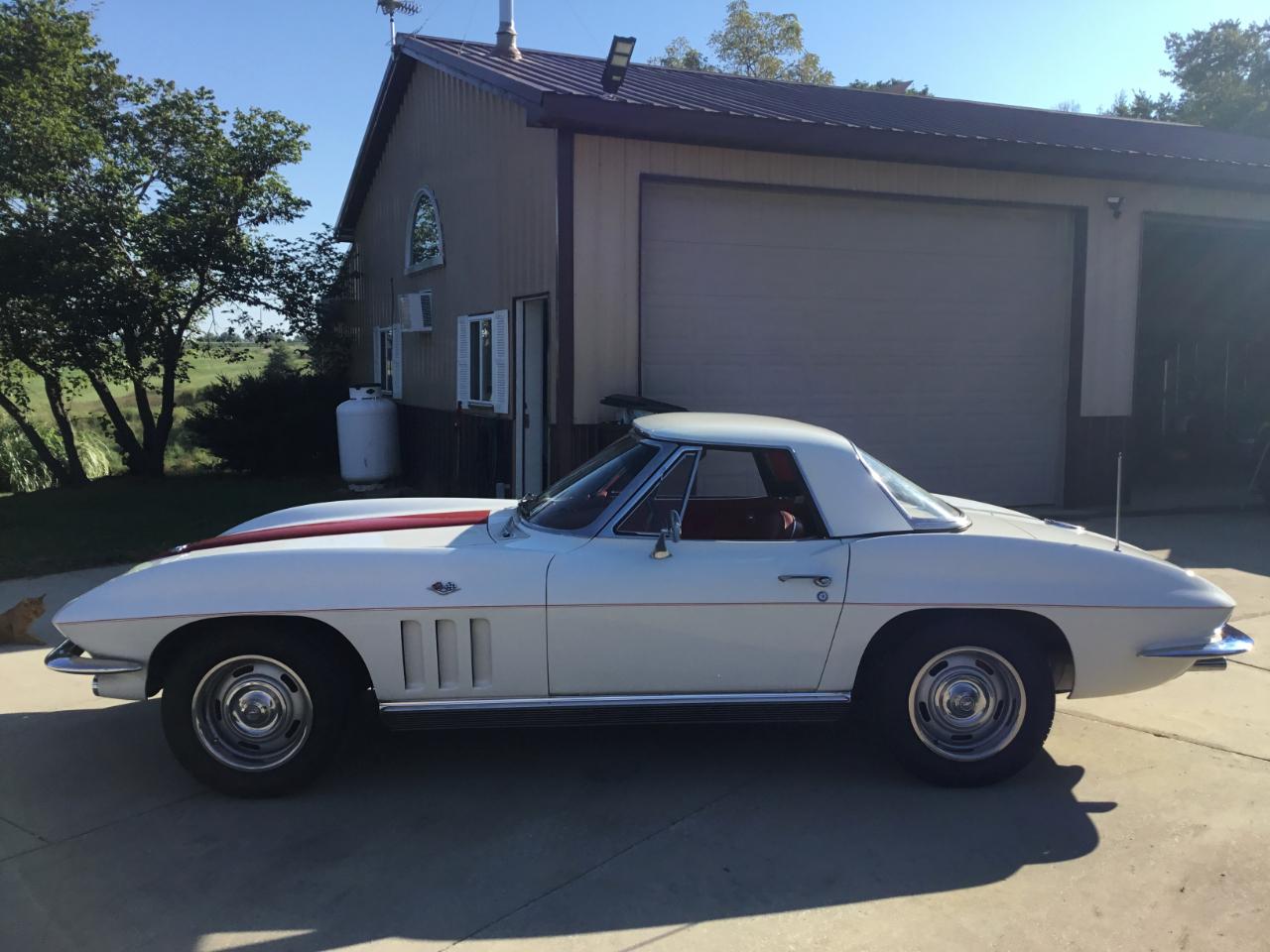 Chevrolet Corvette Stingray Convertible  1966