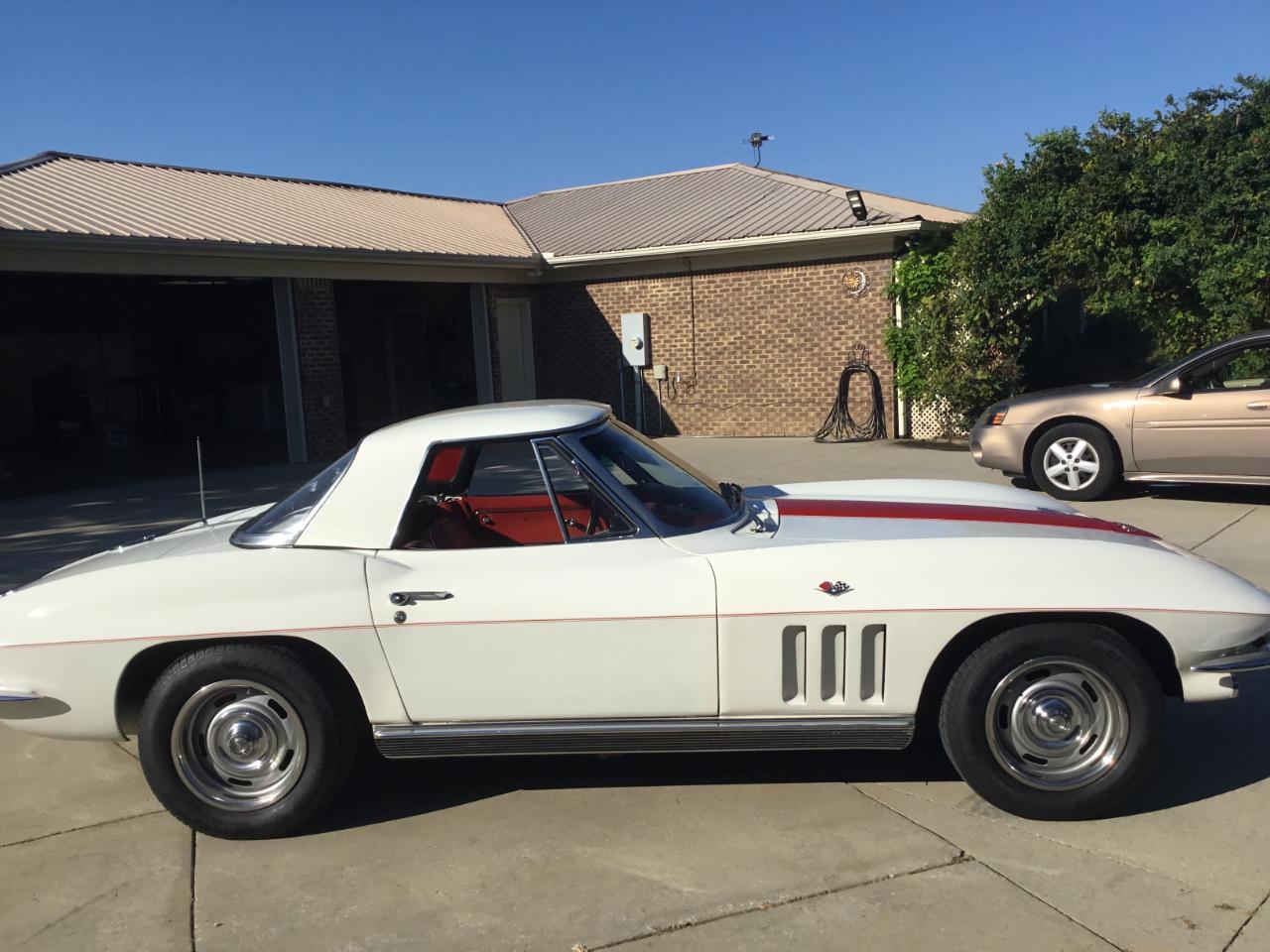 Chevrolet Corvette Stingray Convertible  1966