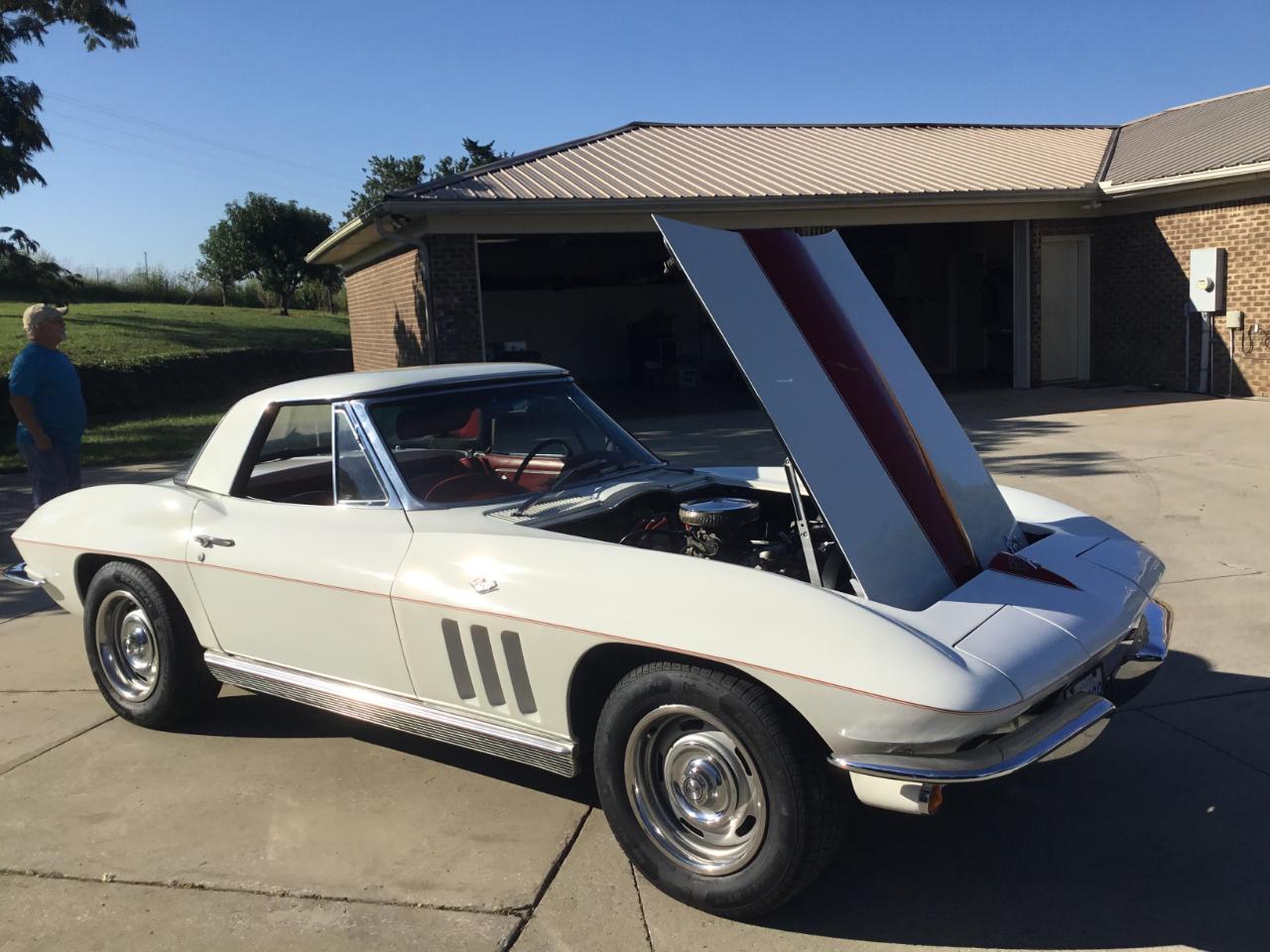 Chevrolet Corvette Stingray Convertible  1966