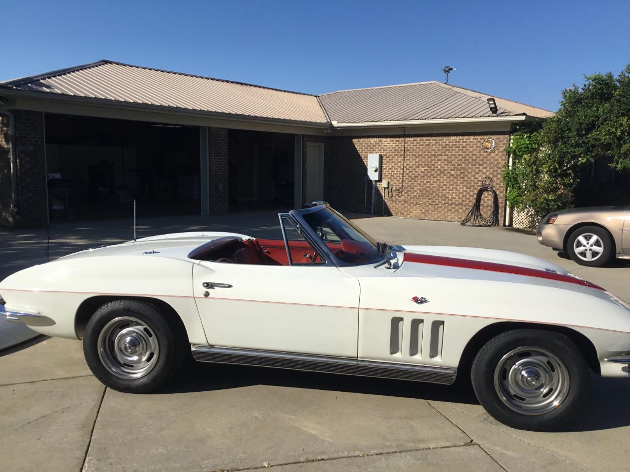 Chevrolet Corvette Stingray Convertible  1966