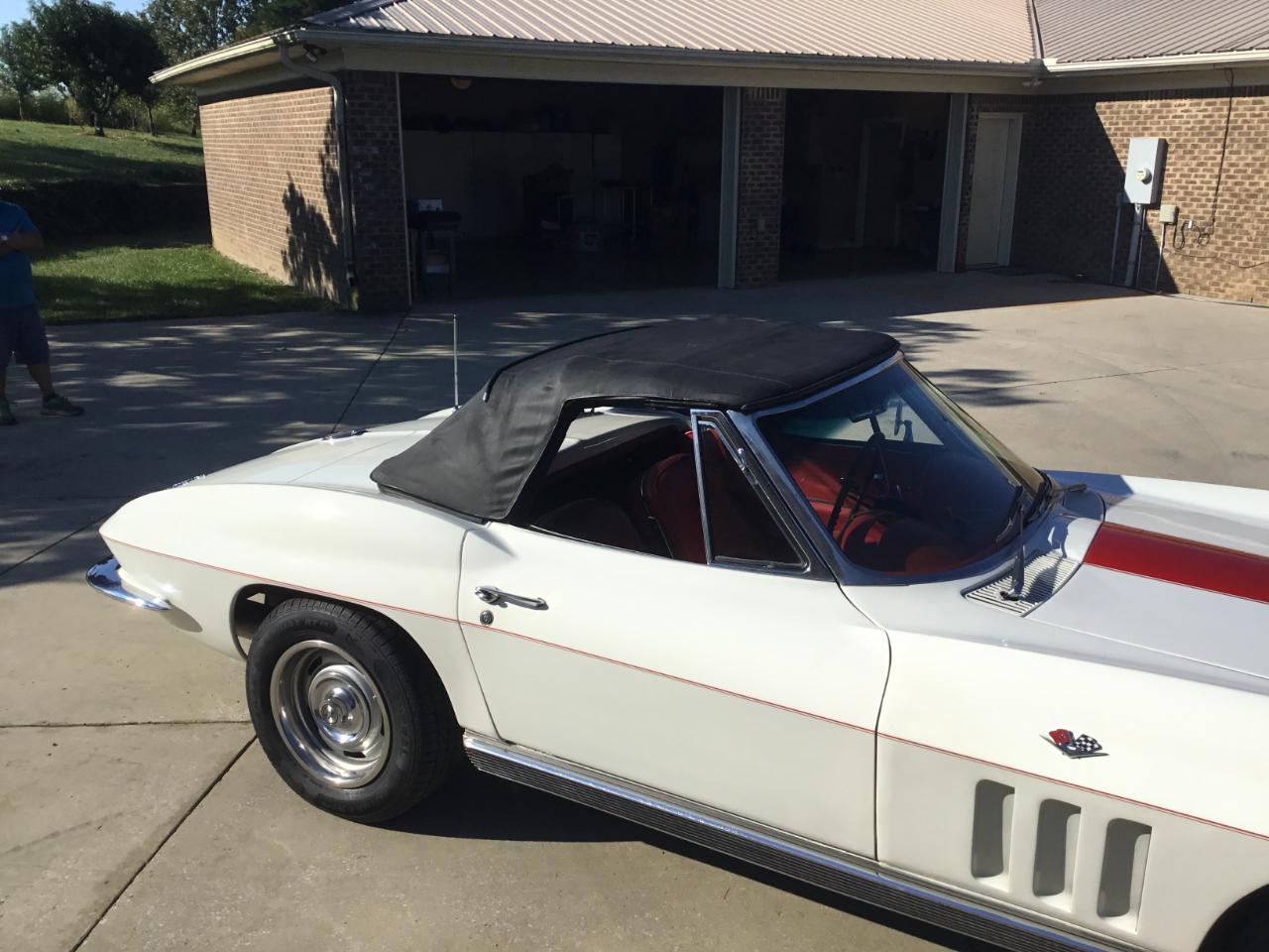 Chevrolet Corvette Stingray Convertible  1966