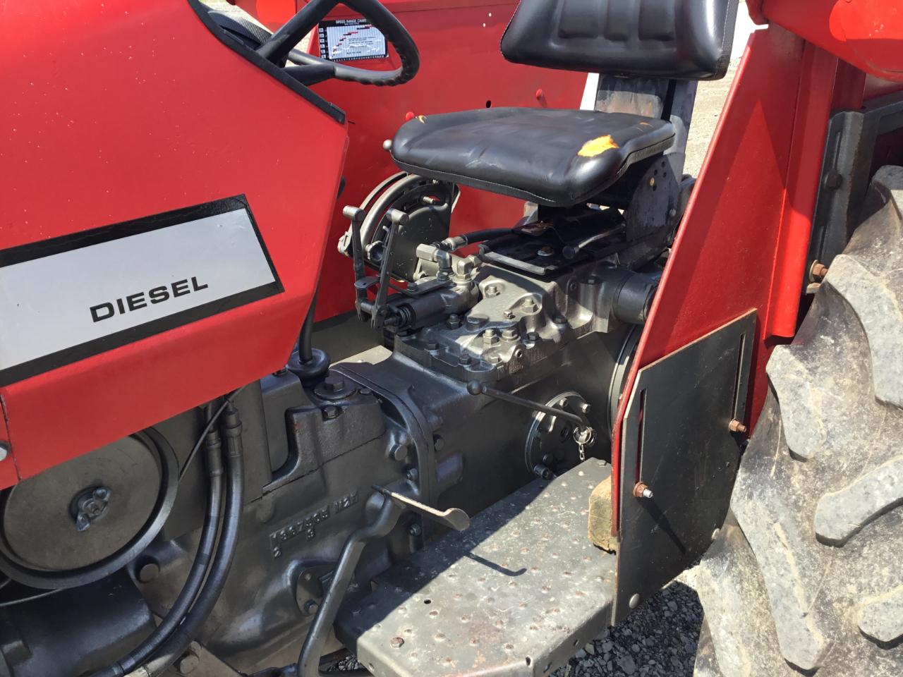 Massey Ferguson Farm  1975