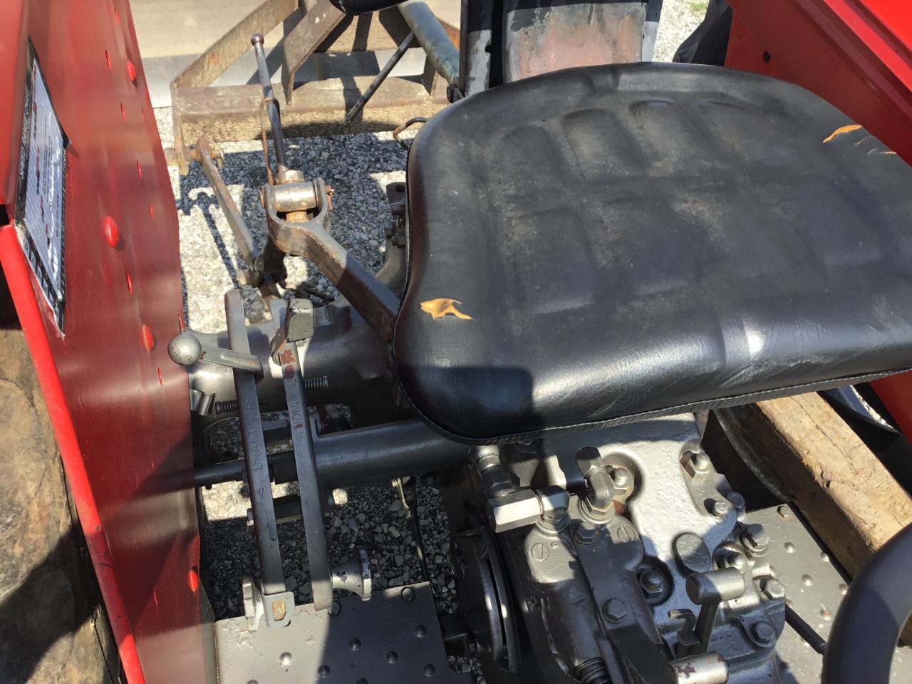 Massey Ferguson Farm  1975