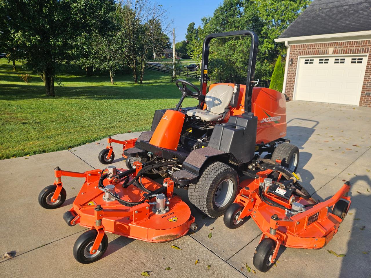 Jacobsen Mower  2014
