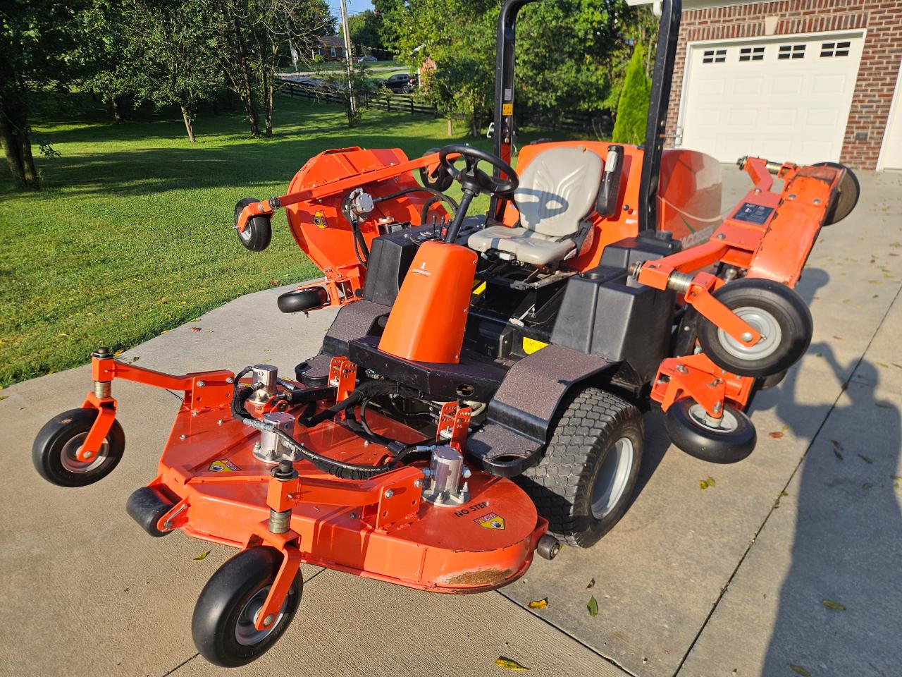 Jacobsen Mower  2014