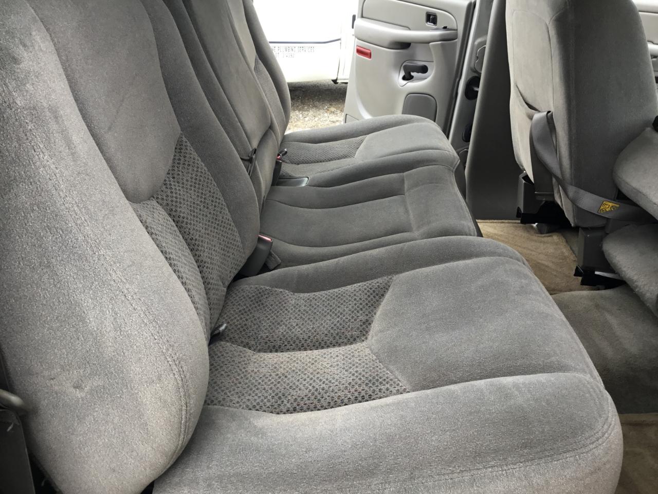 Chevrolet Suburban 1500 2WD 2006