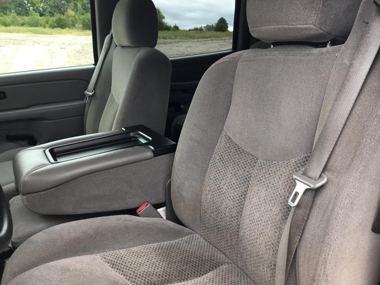 Chevrolet Suburban 1500 2WD 2006