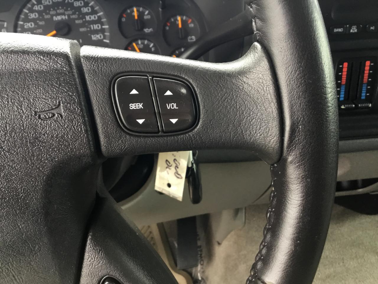 Chevrolet Suburban 1500 2WD 2006