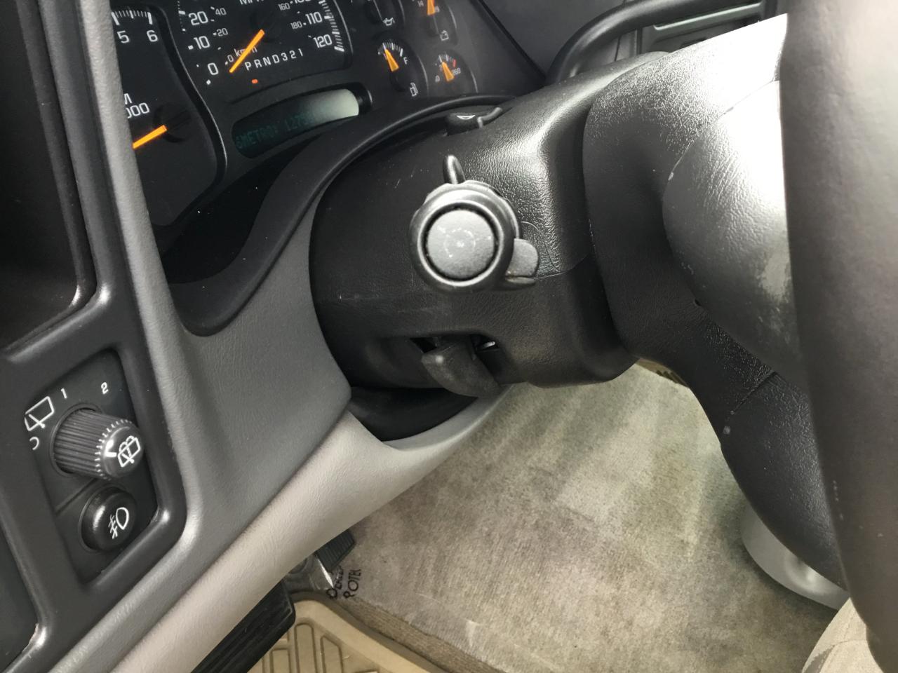 Chevrolet Suburban 1500 2WD 2006