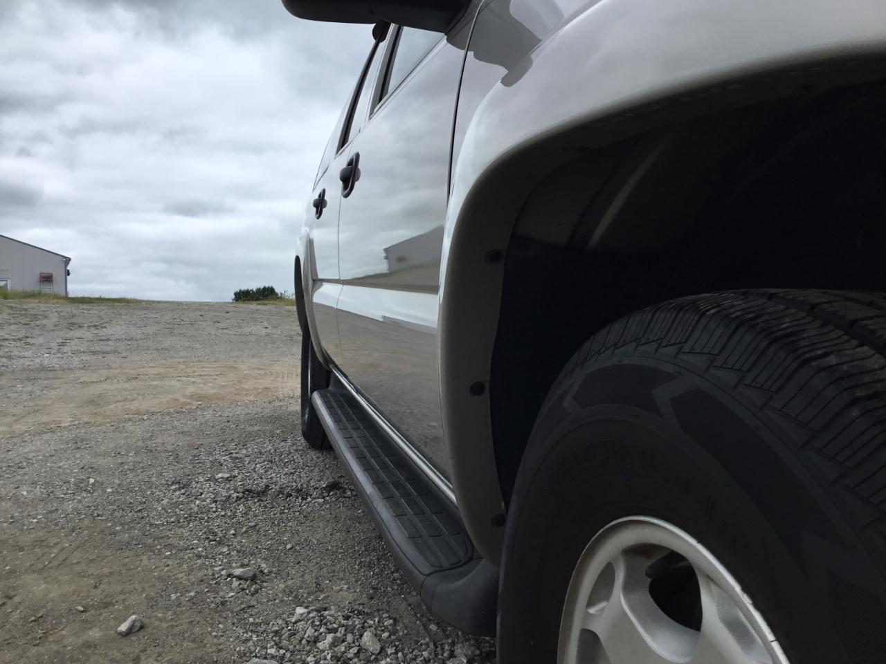 Chevrolet Suburban 1500 2WD 2006