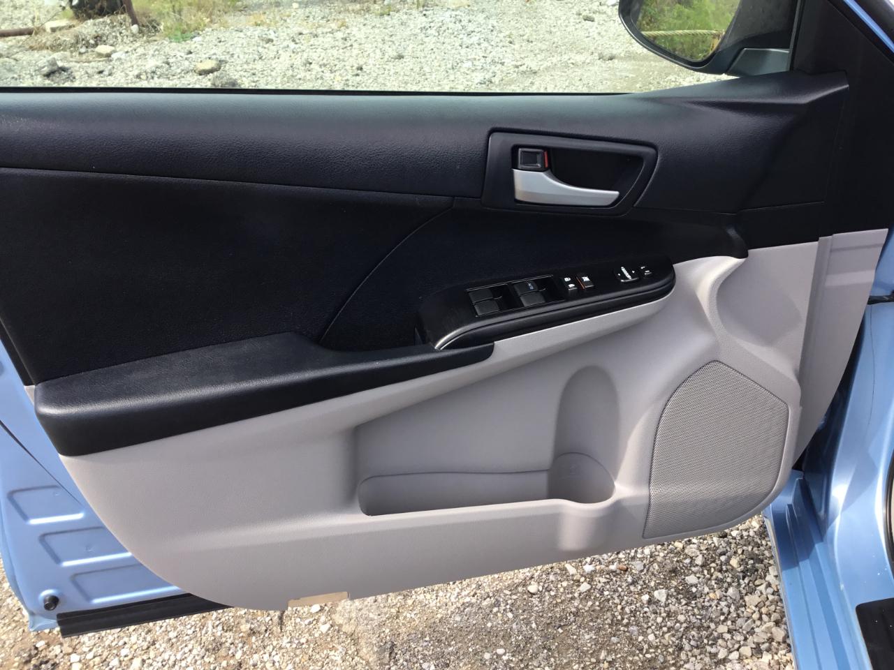 Toyota Camry LE 2012