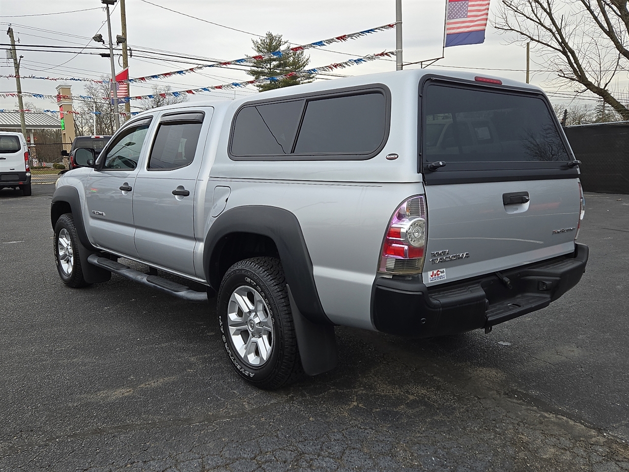 Toyota Tacoma PreRunner Double Cab Auto 2WD 2011