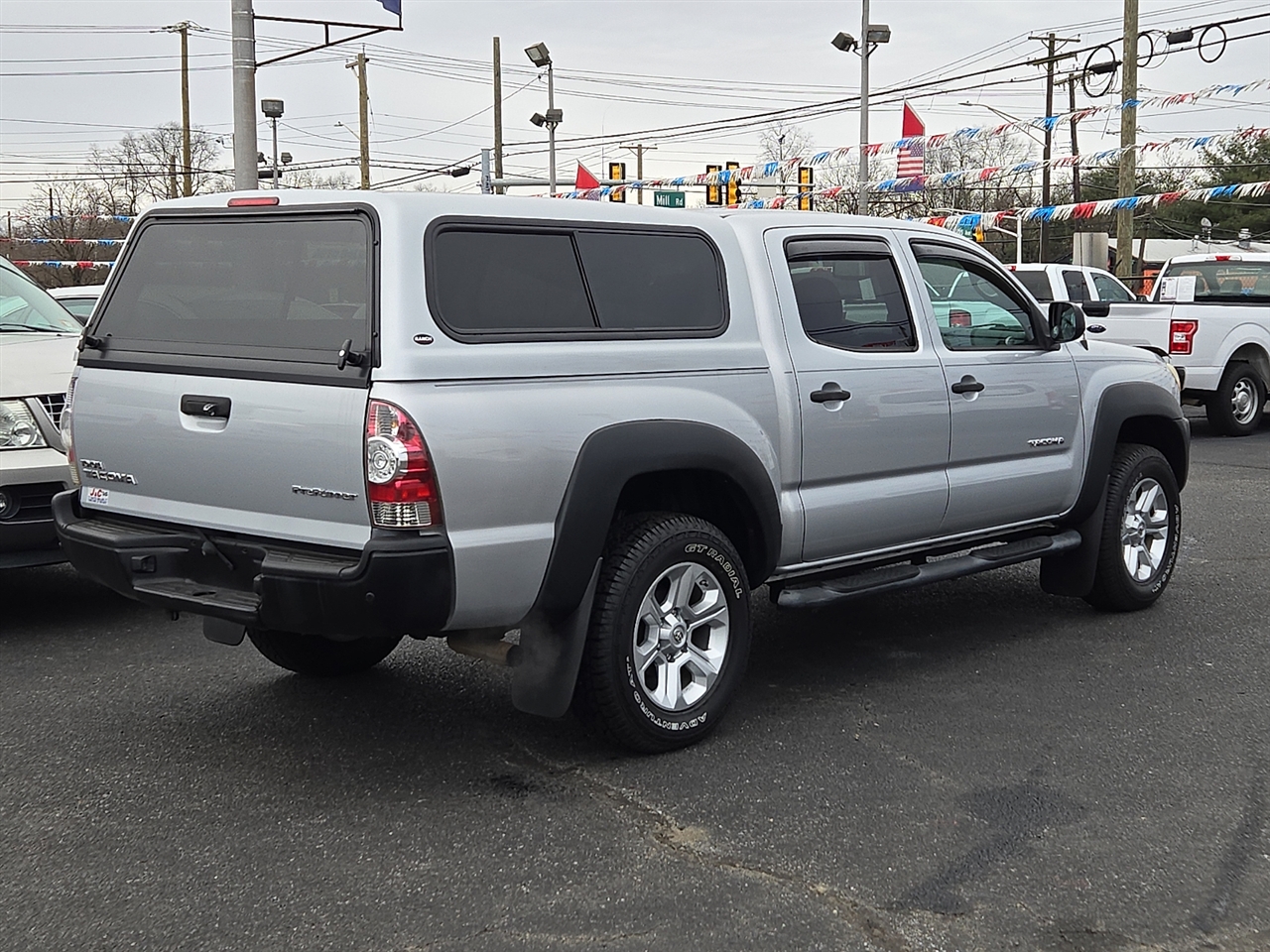 Toyota Tacoma PreRunner Double Cab Auto 2WD 2011