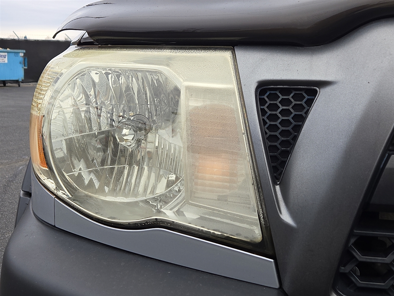 Toyota Tacoma PreRunner Double Cab Auto 2WD 2011