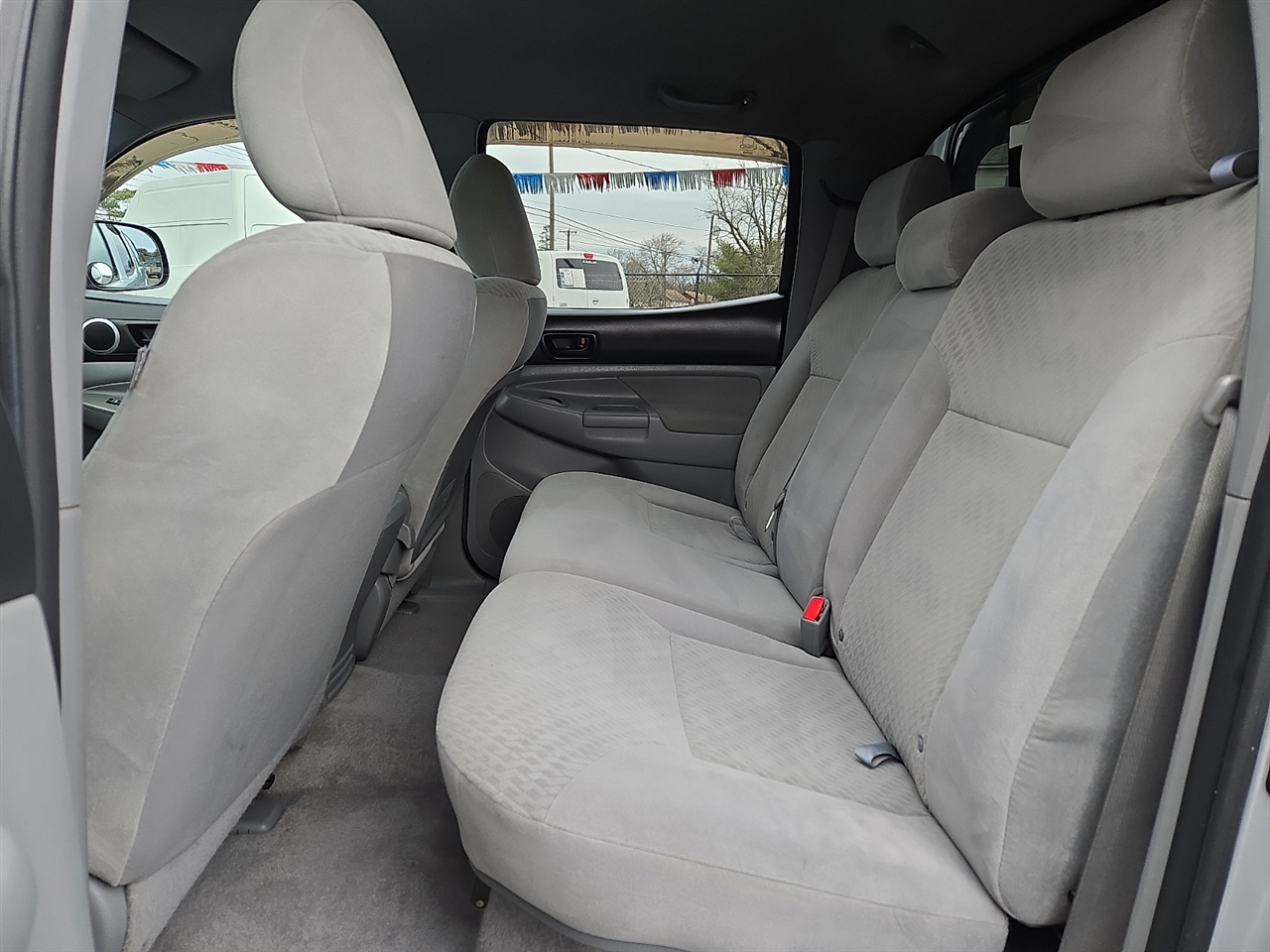 Toyota Tacoma PreRunner Double Cab Auto 2WD 2011