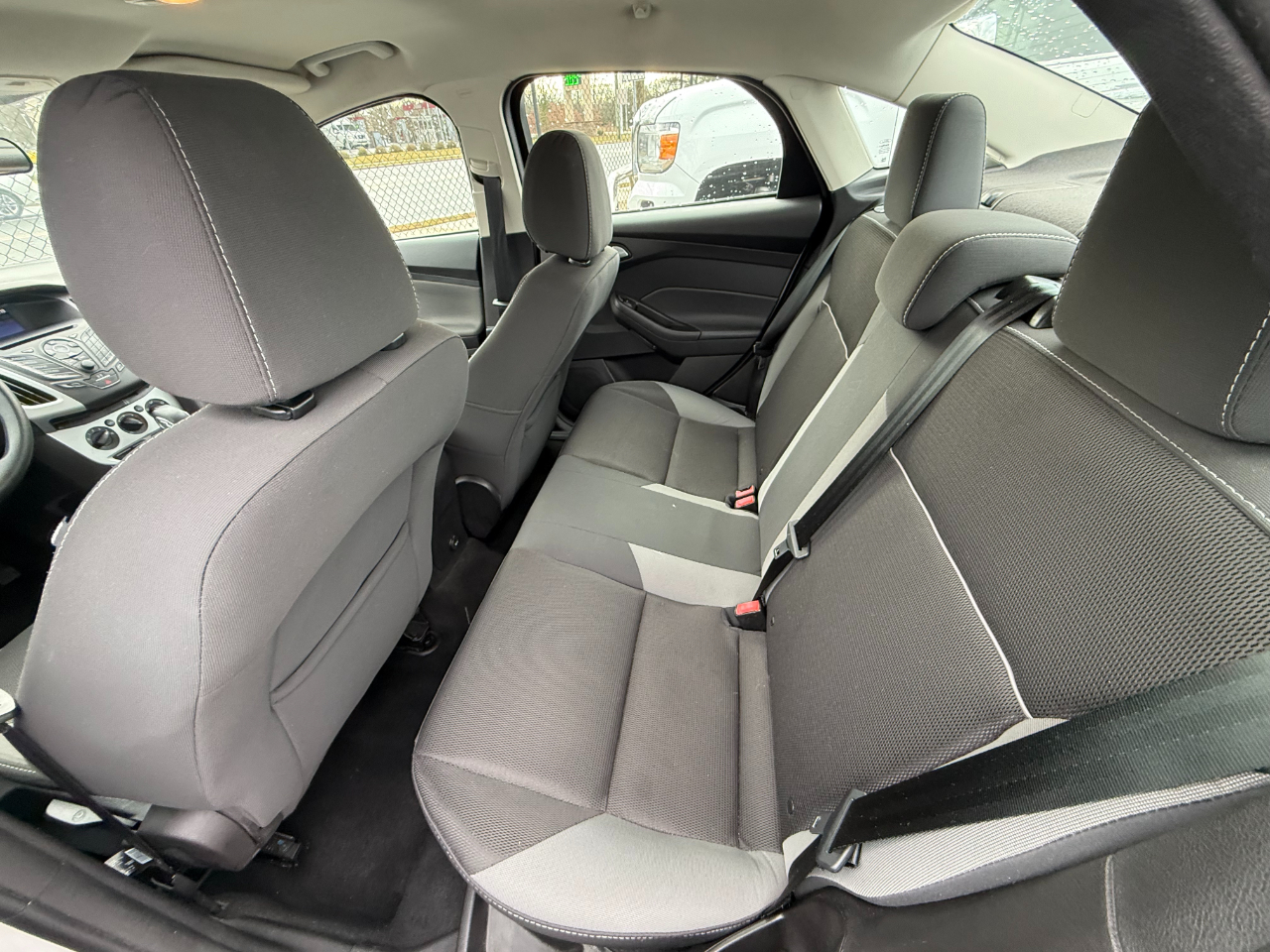 Ford Focus SE Sedan 2014