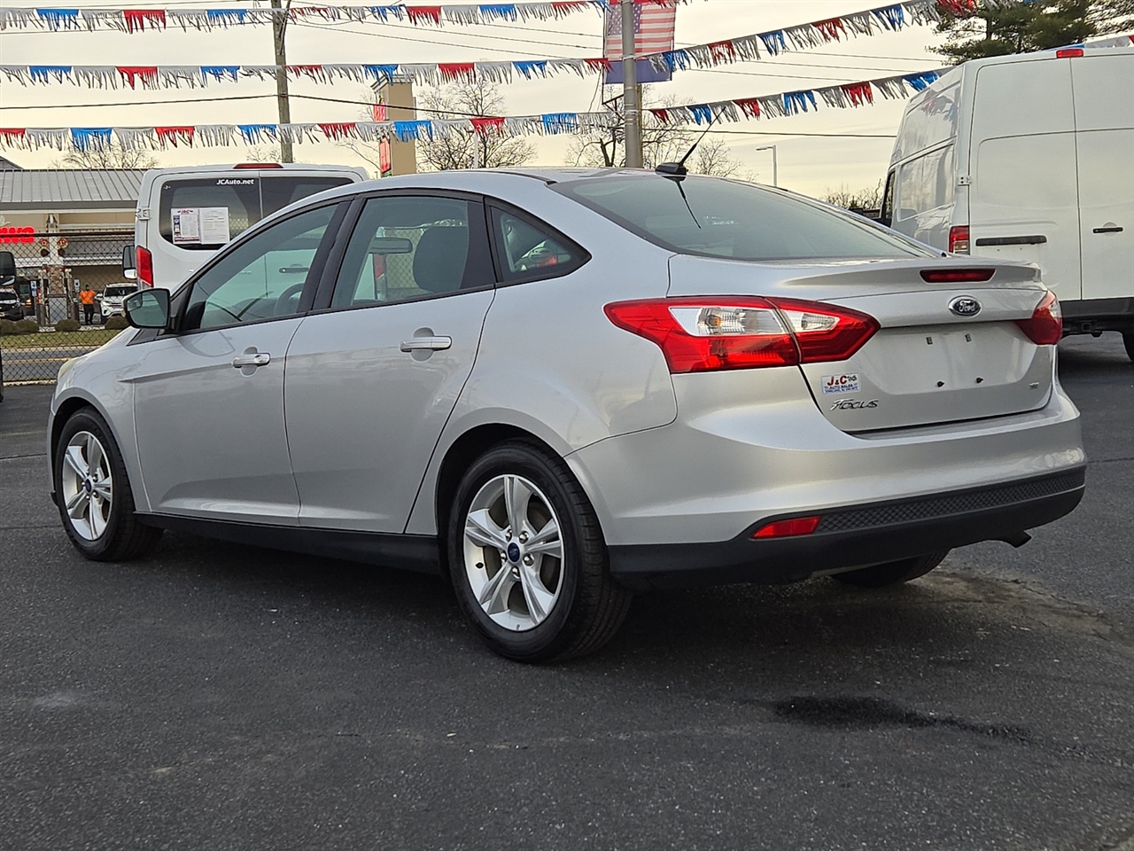 Ford Focus SE Sedan 2014