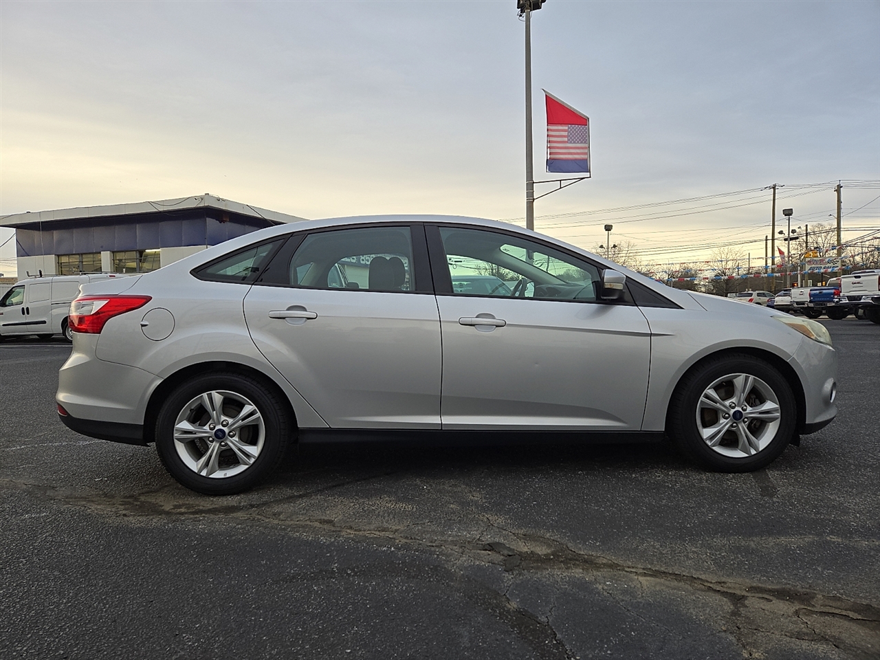 Ford Focus SE Sedan 2014
