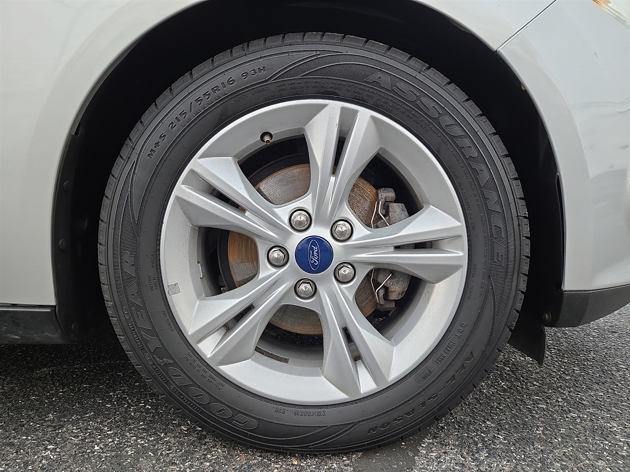 Ford Focus SE Sedan 2014