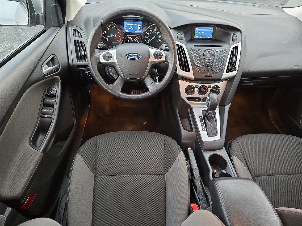 Ford Focus SE Sedan 2014