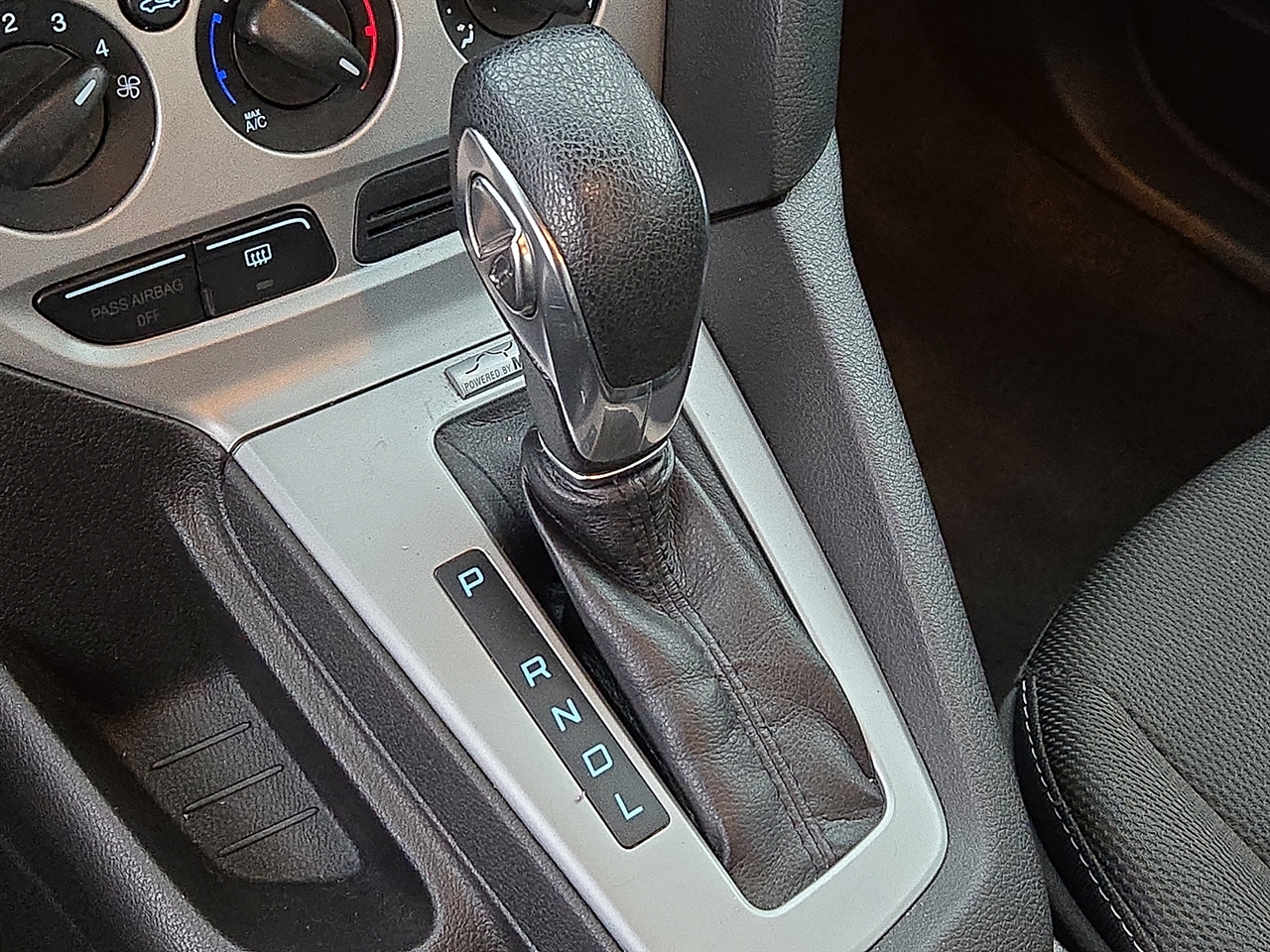 Ford Focus SE Sedan 2014