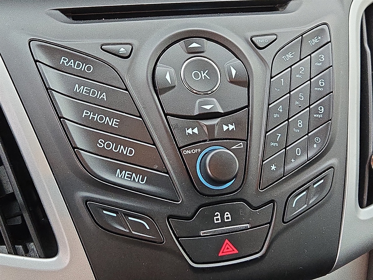 Ford Focus SE Sedan 2014