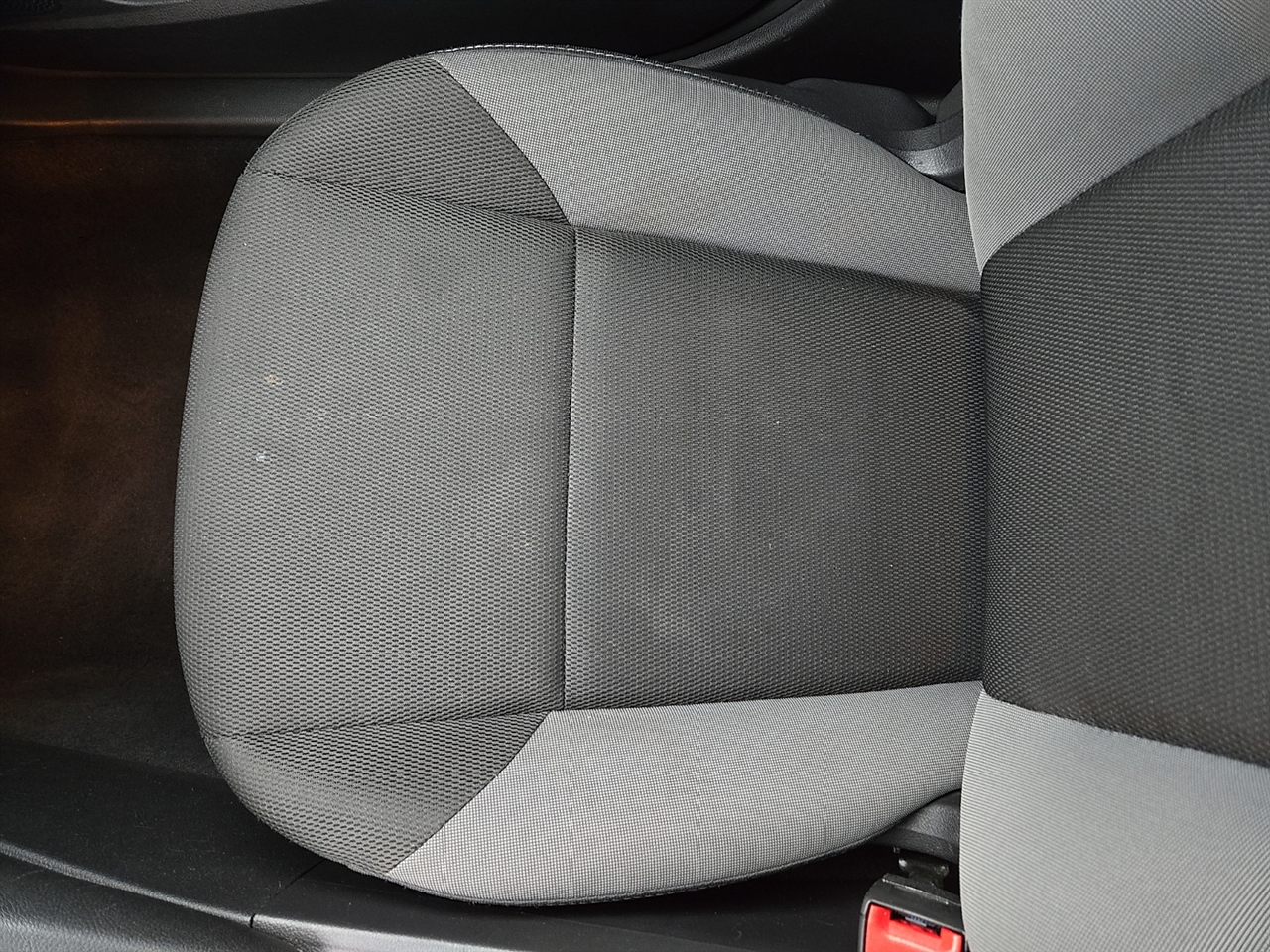 Ford Focus SE Sedan 2014