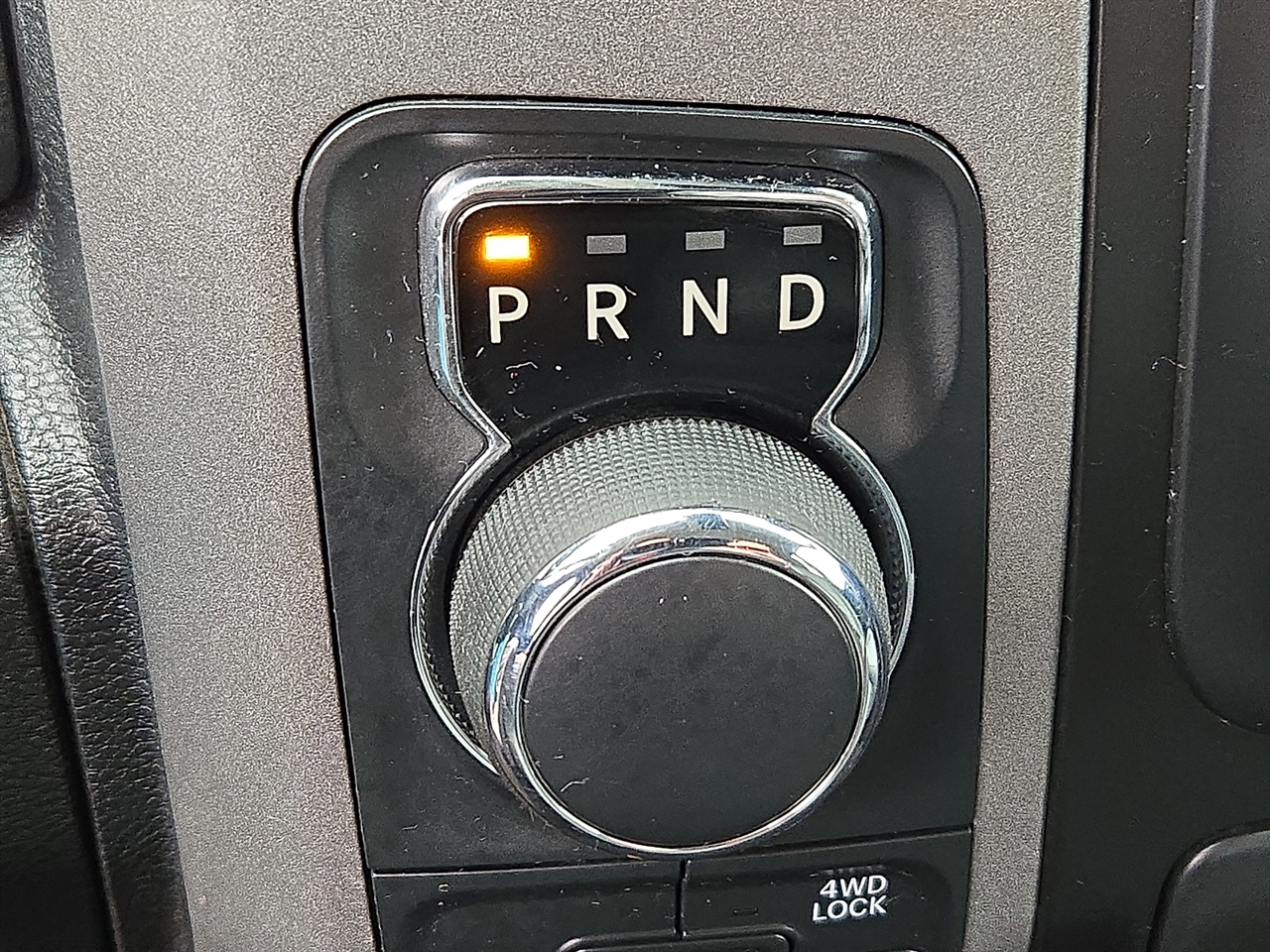 RAM 1500 Tradesman Quad Cab 4WD 2016