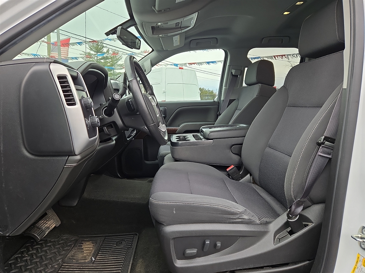 GMC Sierra 1500 SLE Double Cab 4WD 2017