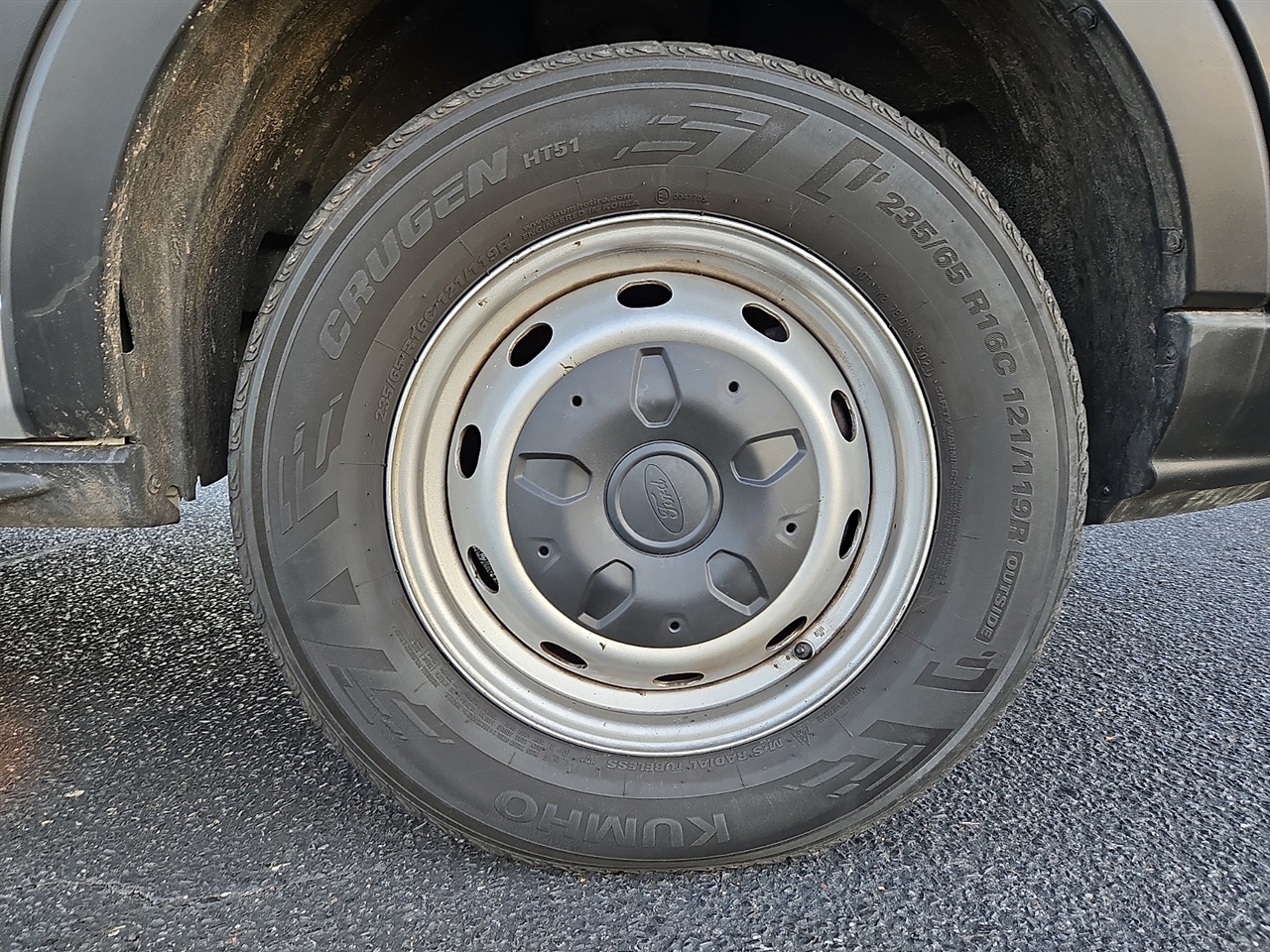 Ford Transit 250 Van Low Roof w/Sliding Pass. 130-in. WB 2019