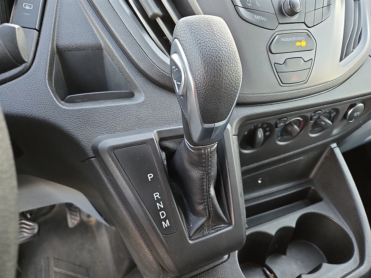 Ford Transit 250 Van Low Roof w/Sliding Pass. 130-in. WB 2019