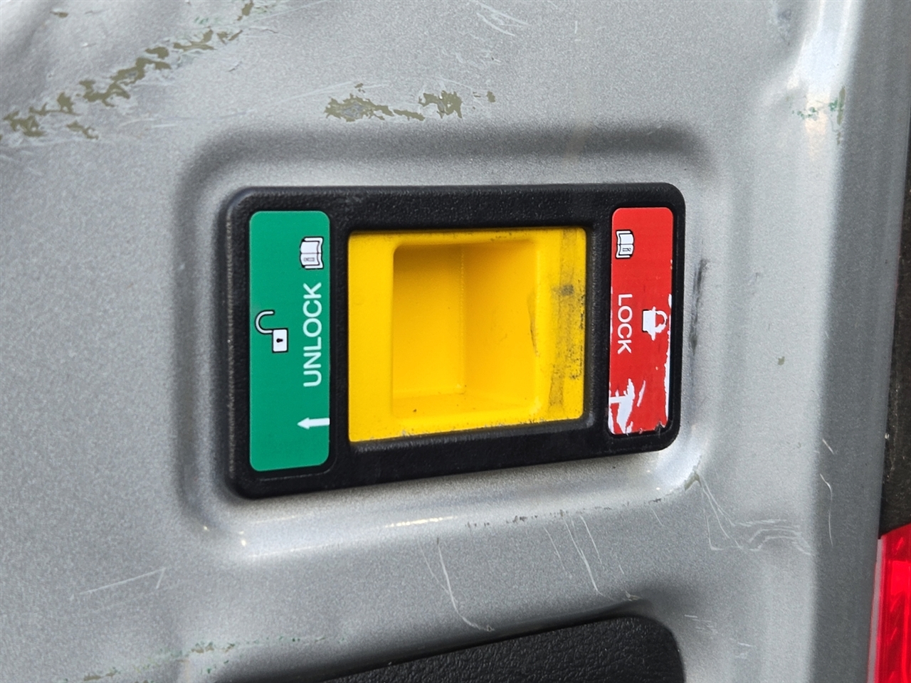 Ford Transit 250 Van Low Roof w/Sliding Pass. 130-in. WB 2019