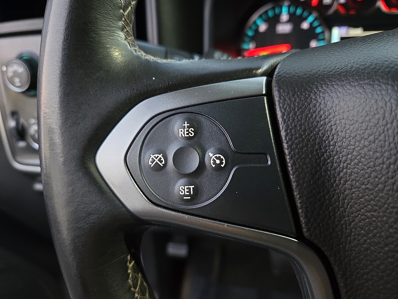 Chevrolet Silverado 1500 LT Double Cab 4WD 2017